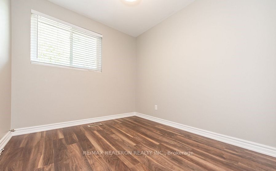 MLS #W12402296 image #13