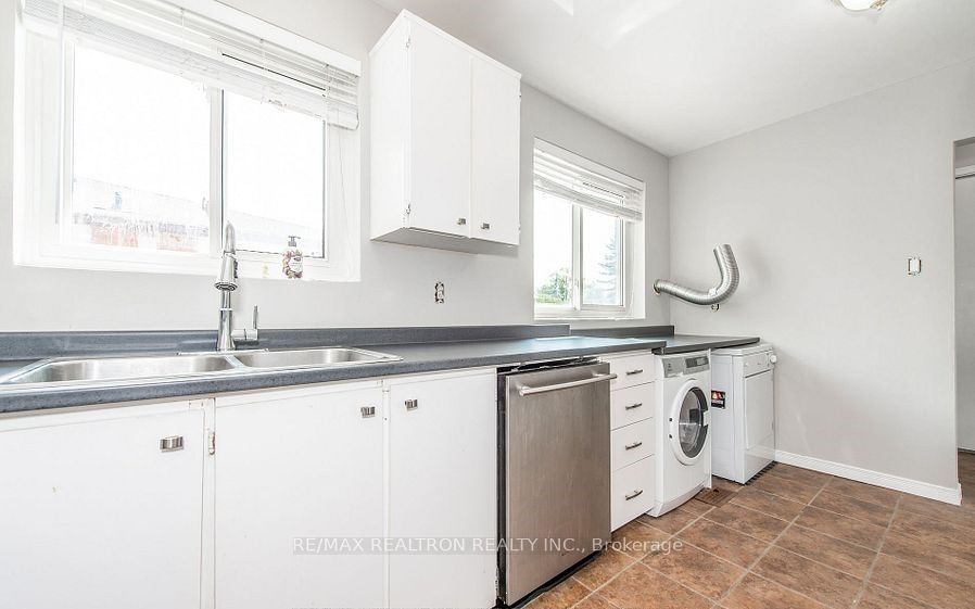 MLS #W12402296 image #5