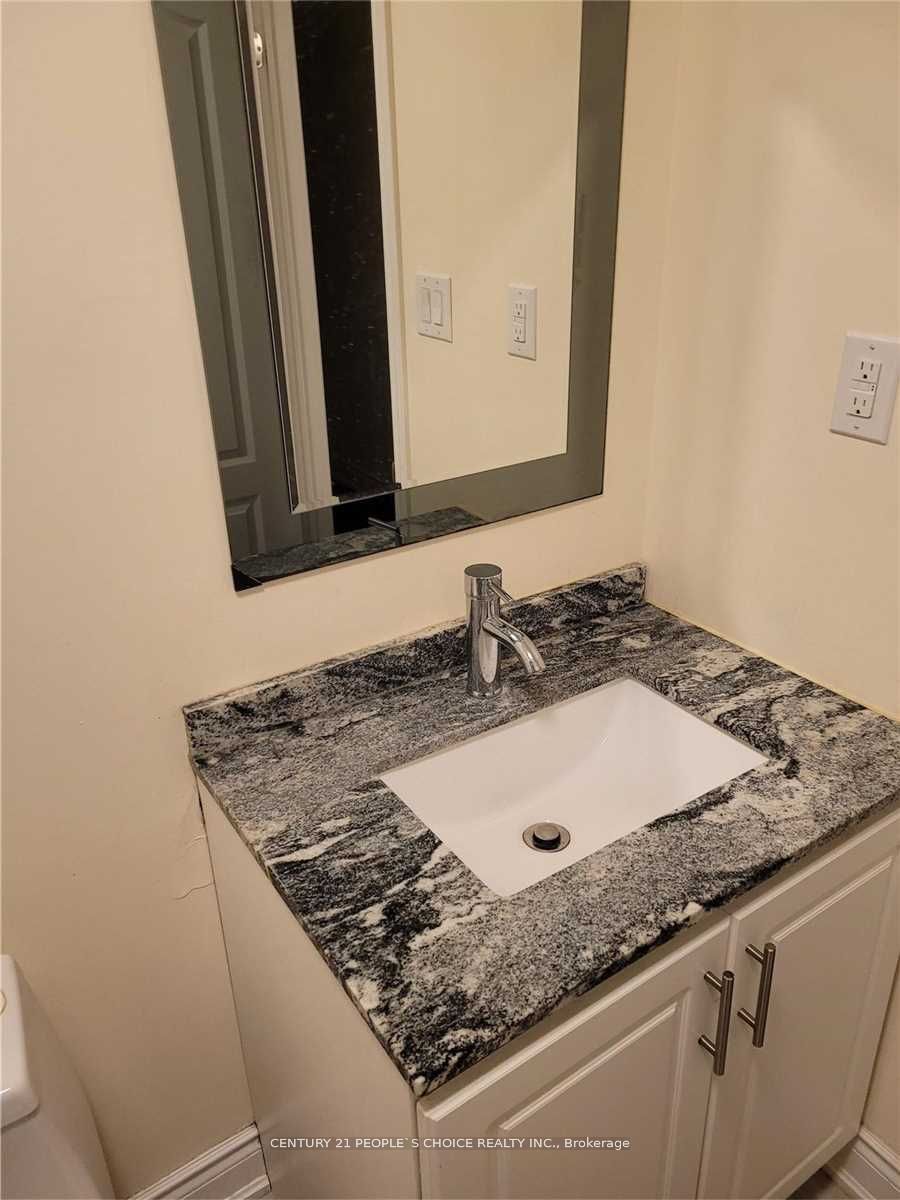 MLS #W12402323 image #17