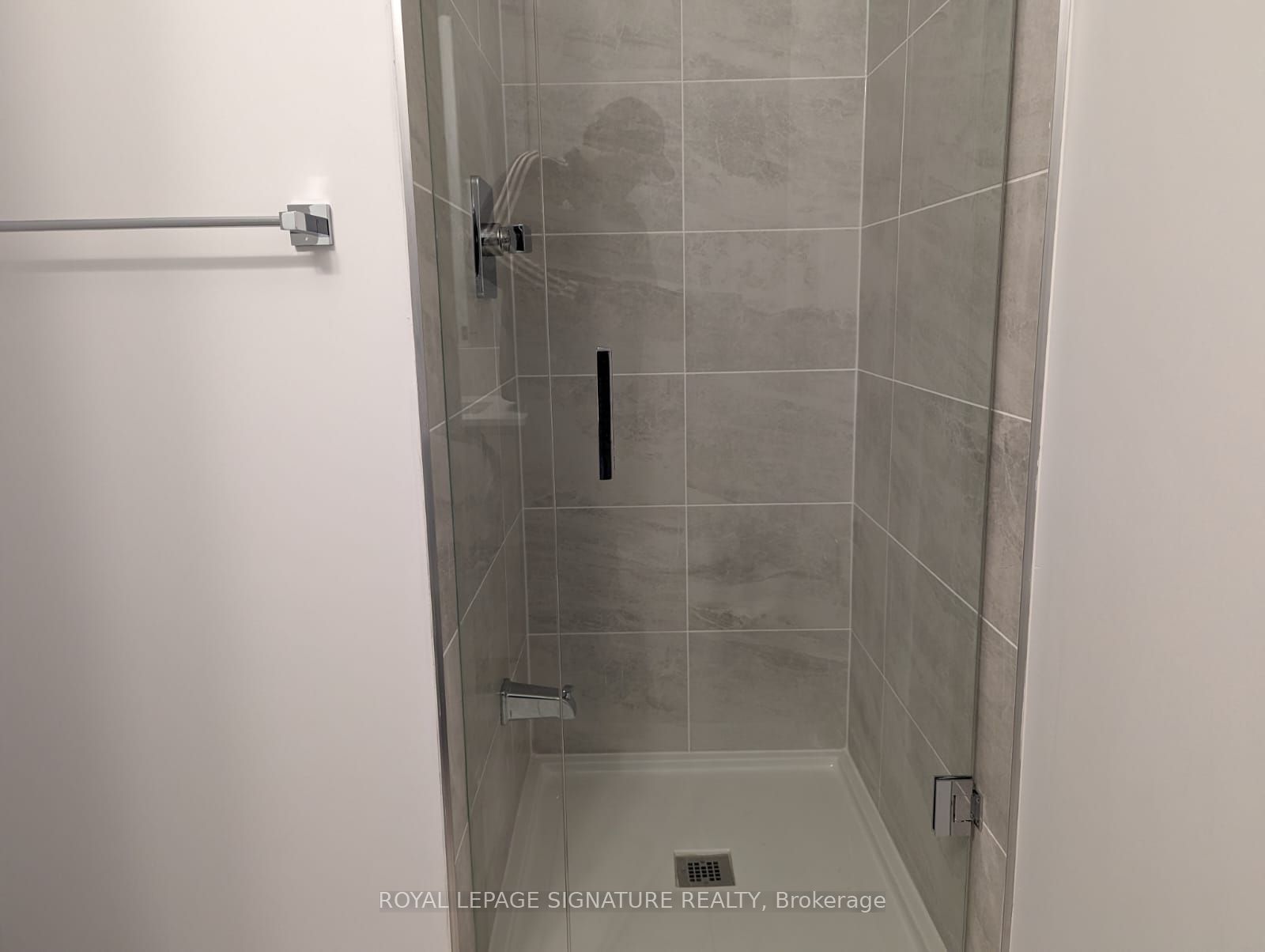 MLS #W12402602 image #13