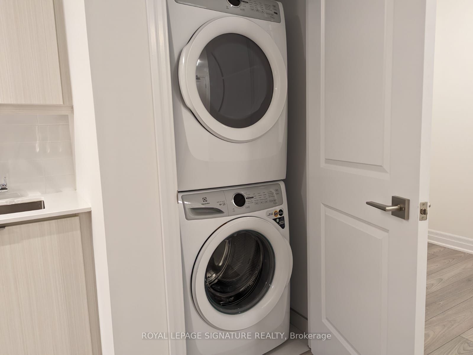 MLS #W12402602 image #17