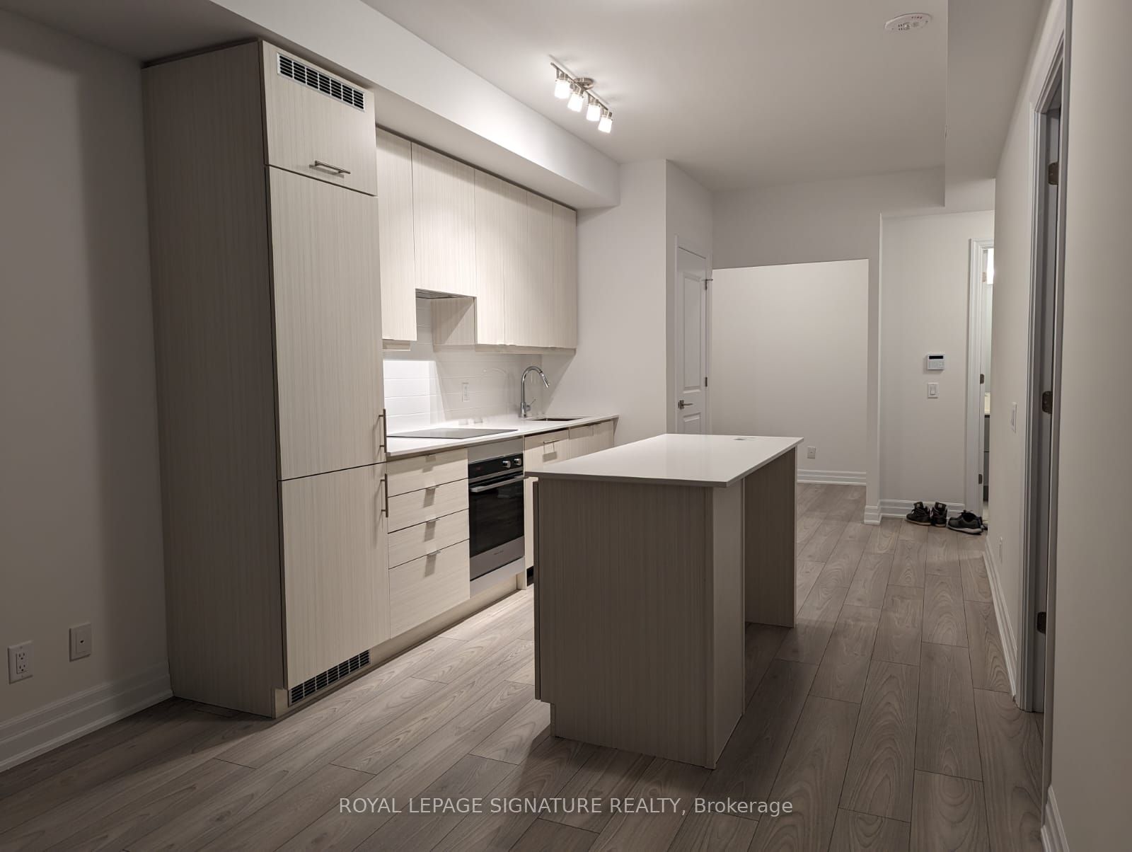 MLS #W12402602 image #2