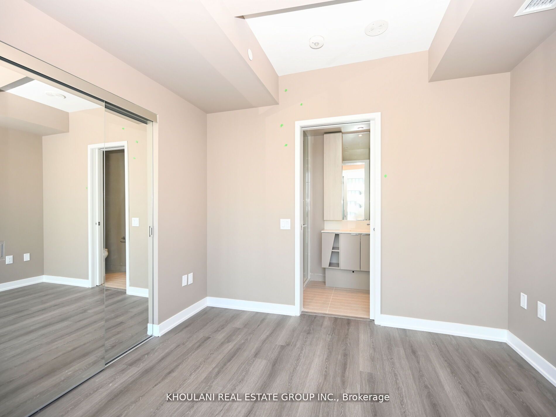 MLS #W12402625 image #14