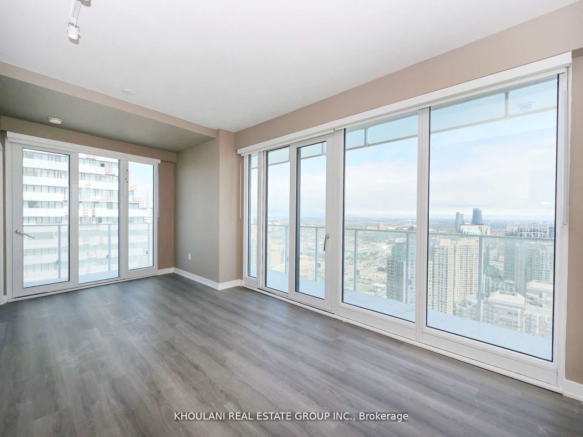 MLS #W12402625 image #3