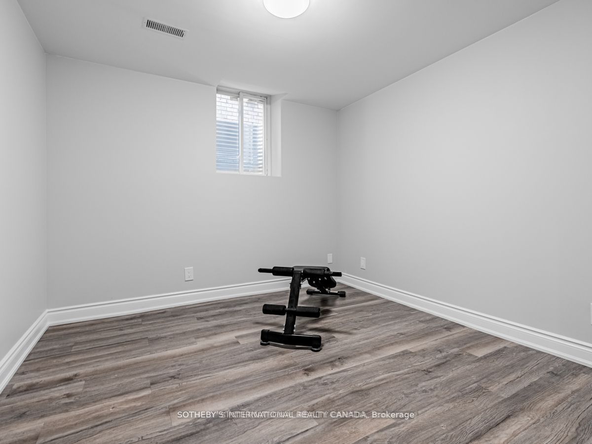 MLS #W12402667 image #16