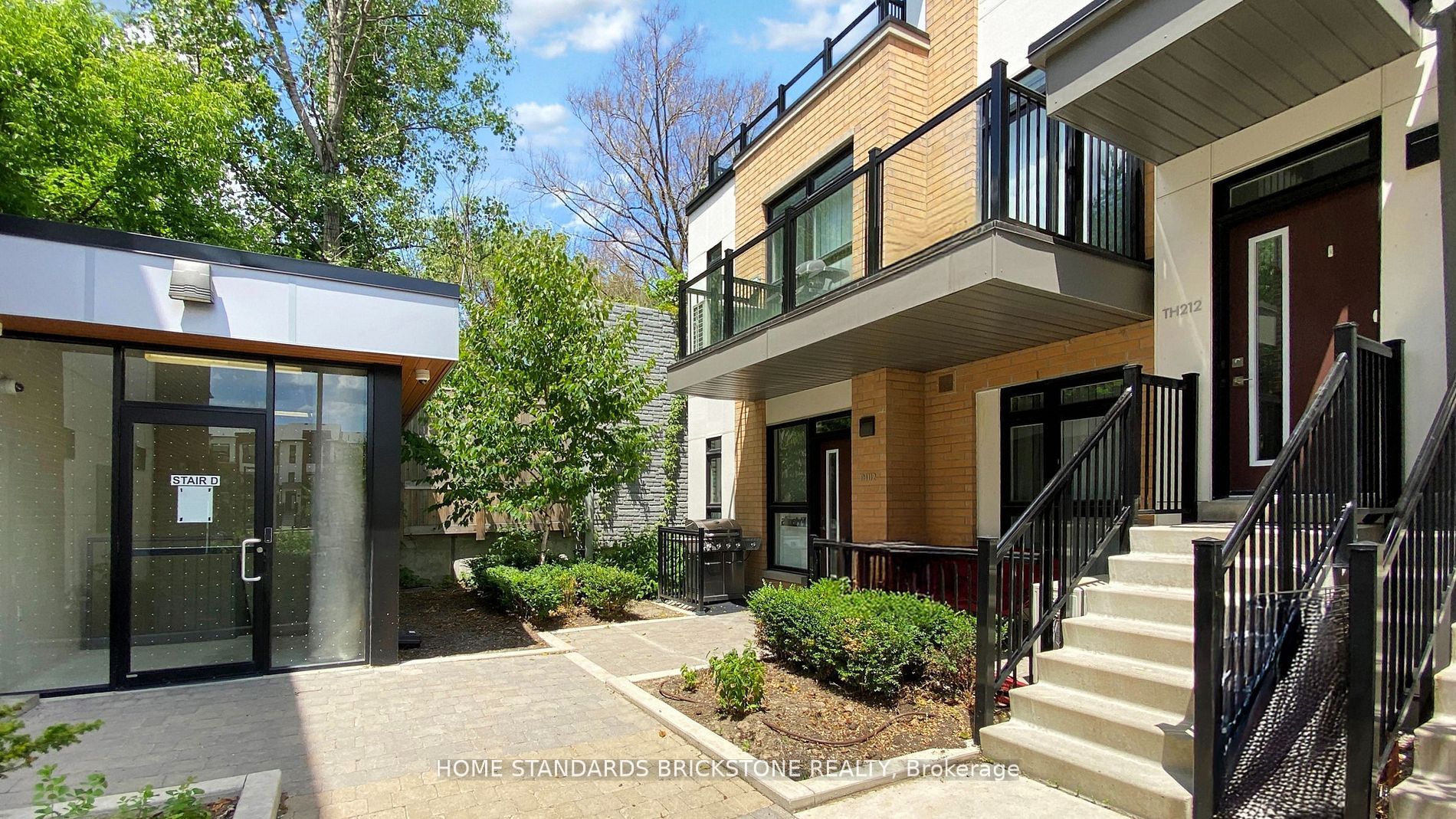 MLS #W12402679 image #2