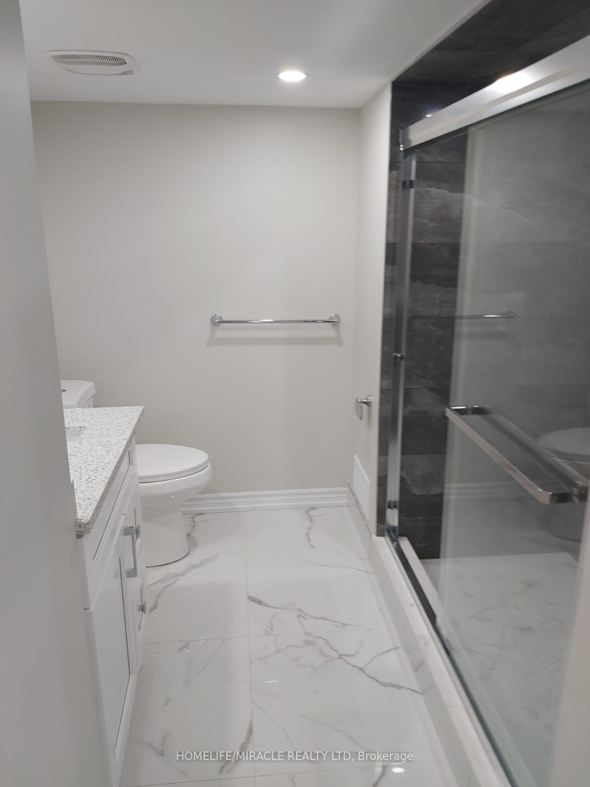 MLS #W12402713 image #10