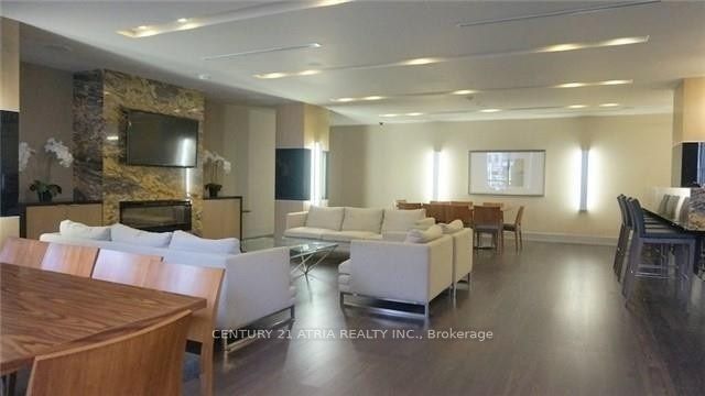 MLS #W12402725 image #13