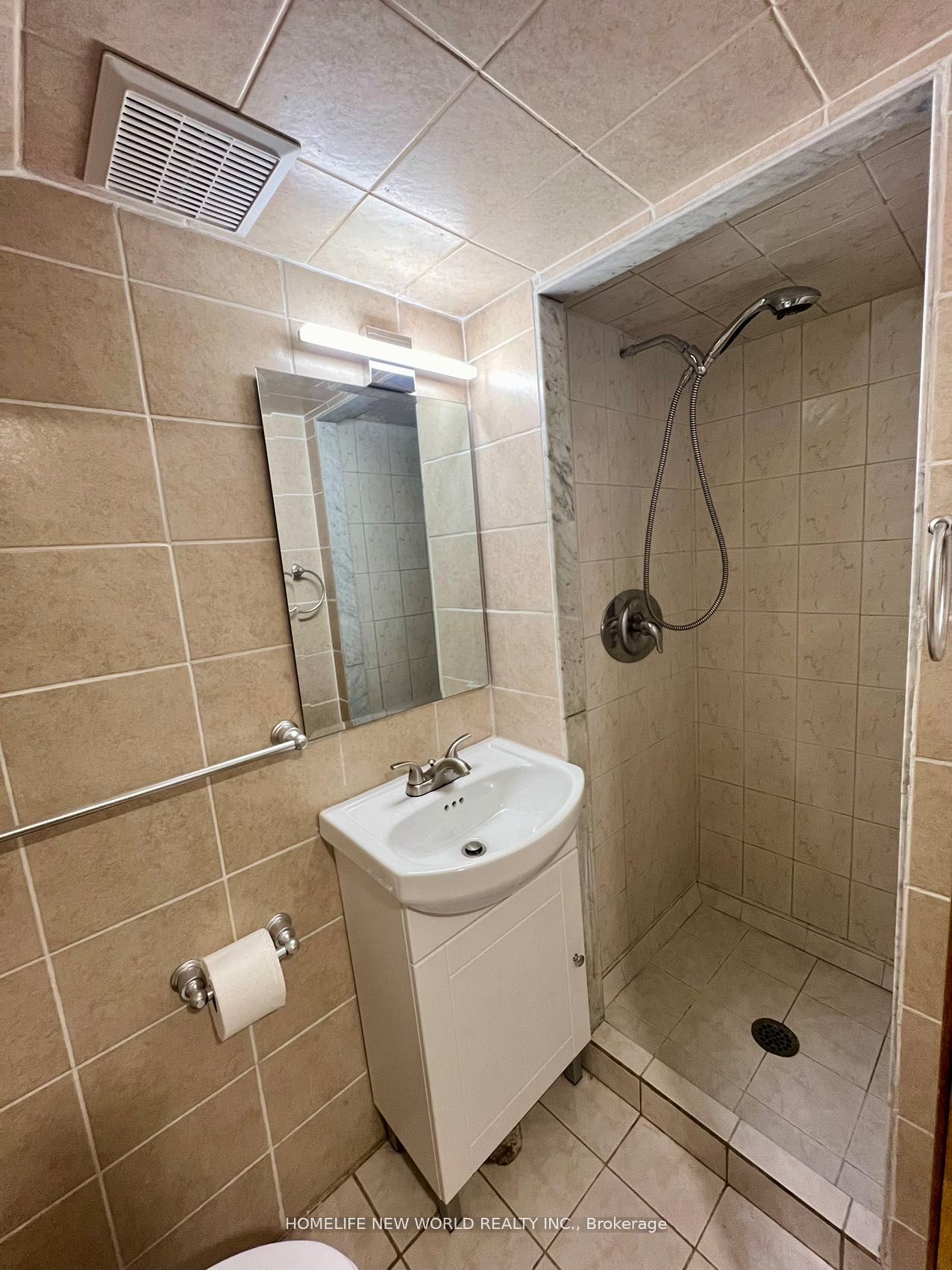 MLS #W12402726 image #8