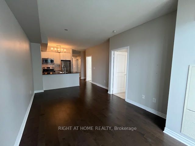 MLS #W12402904 image #3