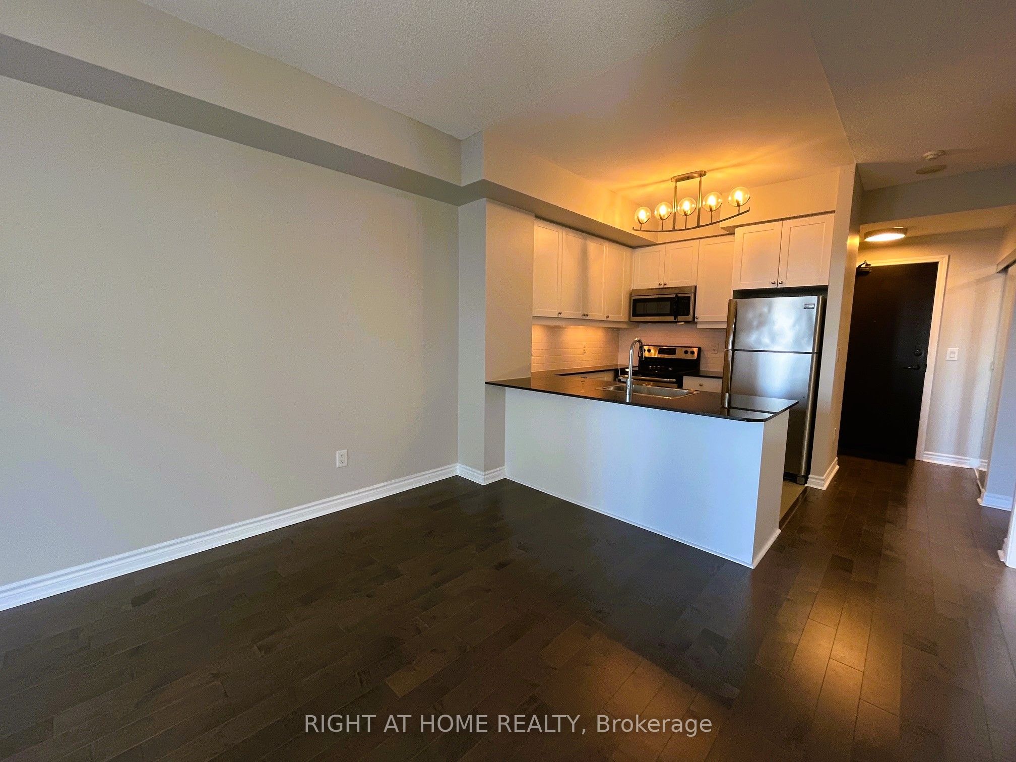 MLS #W12402904 image #4