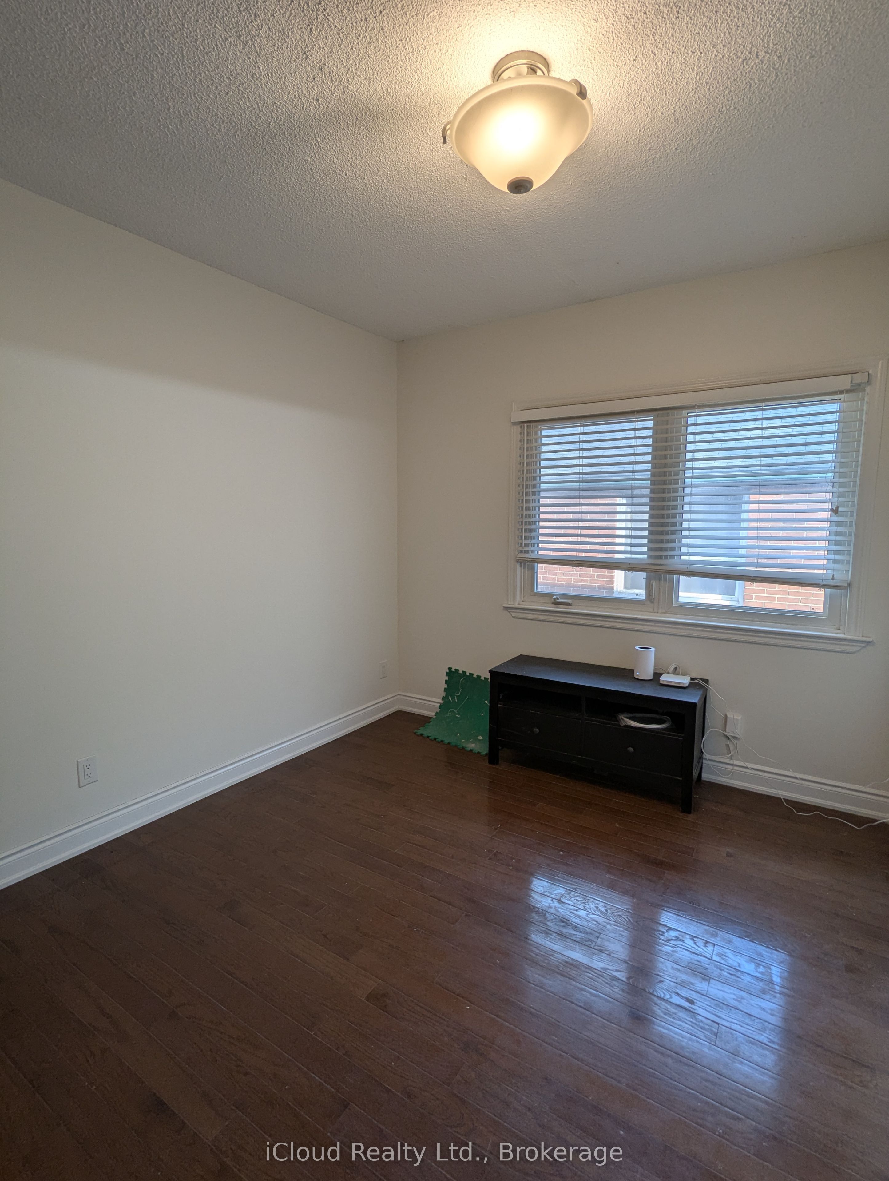 MLS #W12402970 image #15