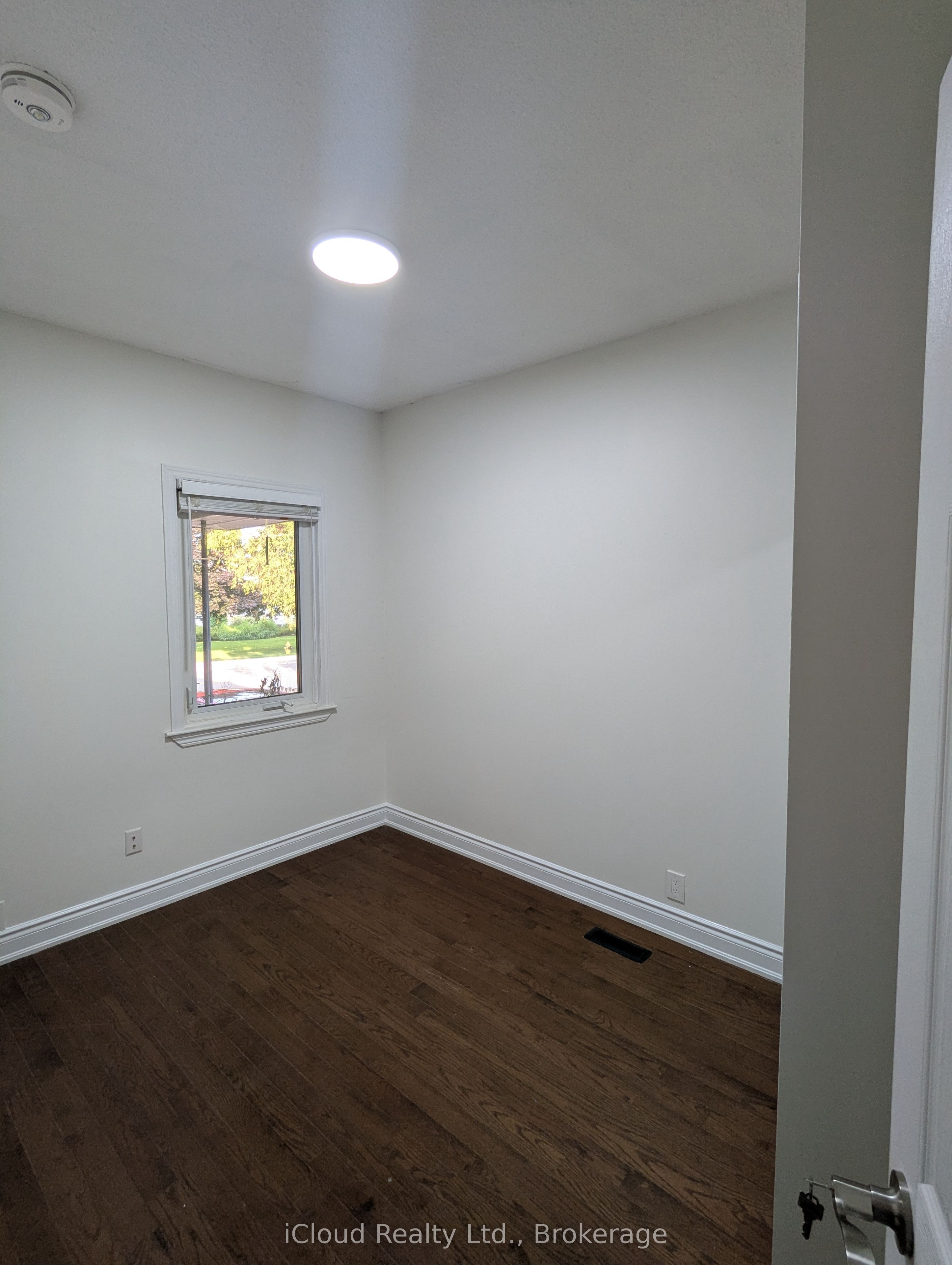 MLS #W12402970 image #4