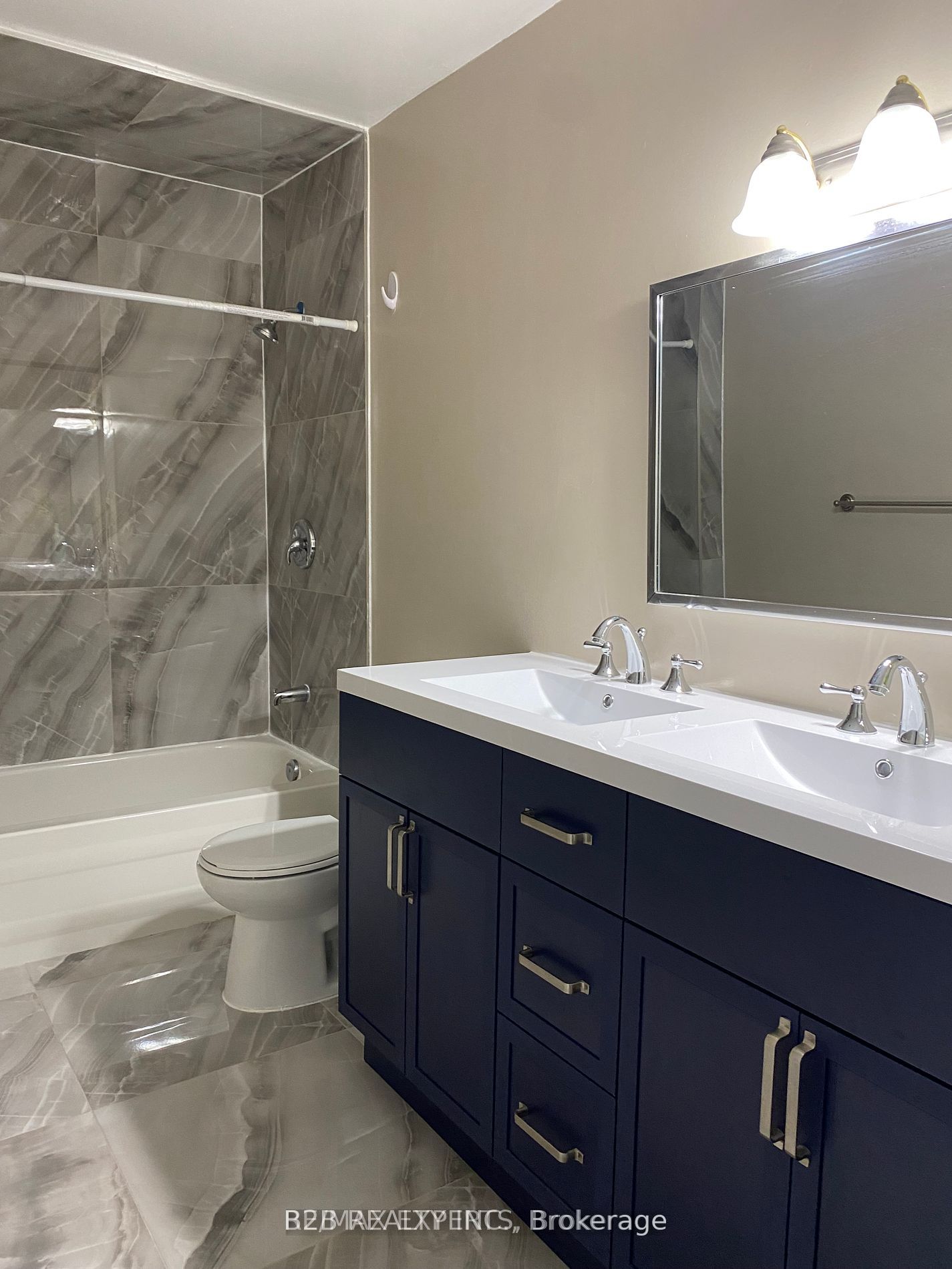 MLS #W12403010 image #12