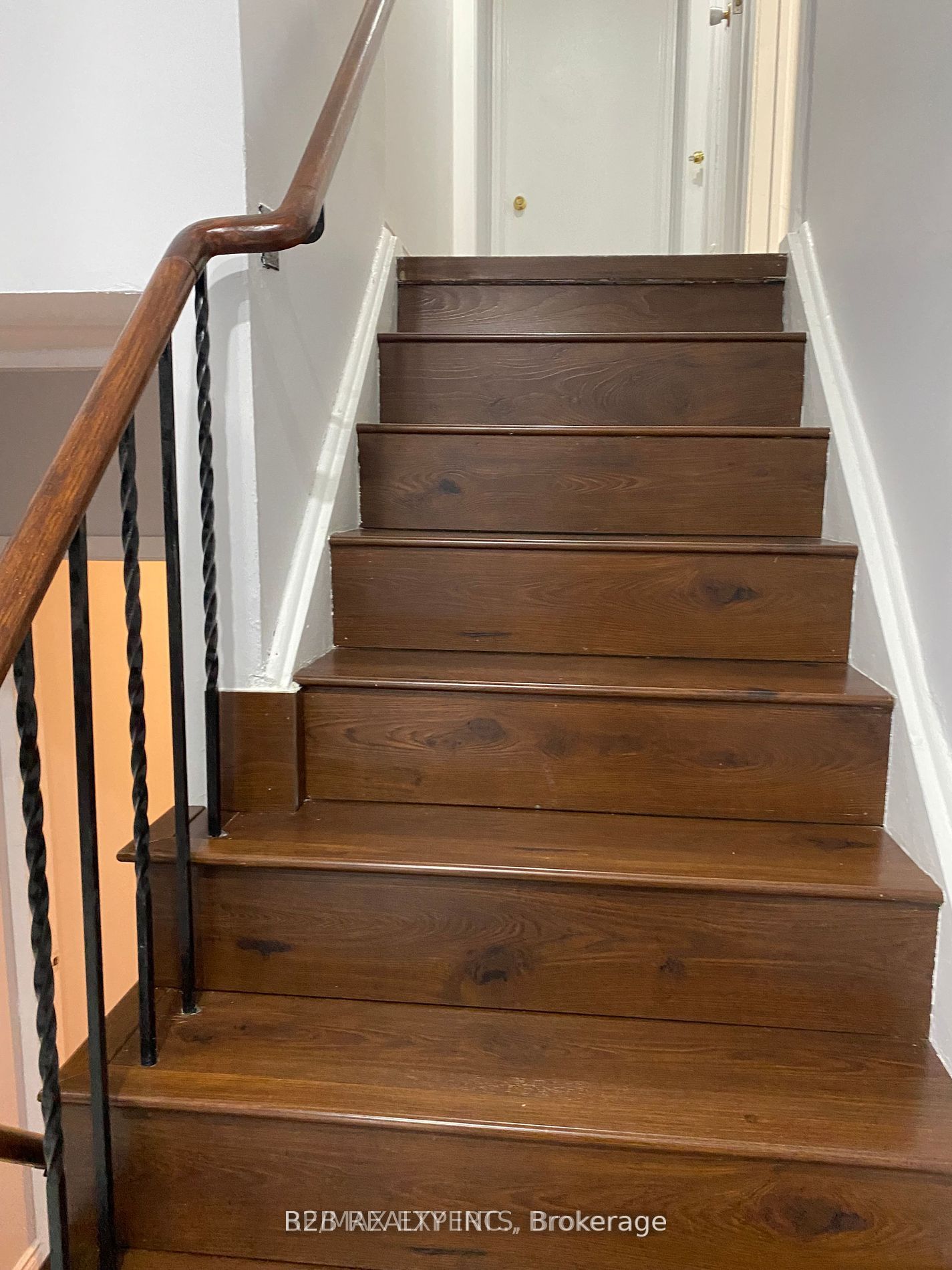 MLS #W12403010 image #9