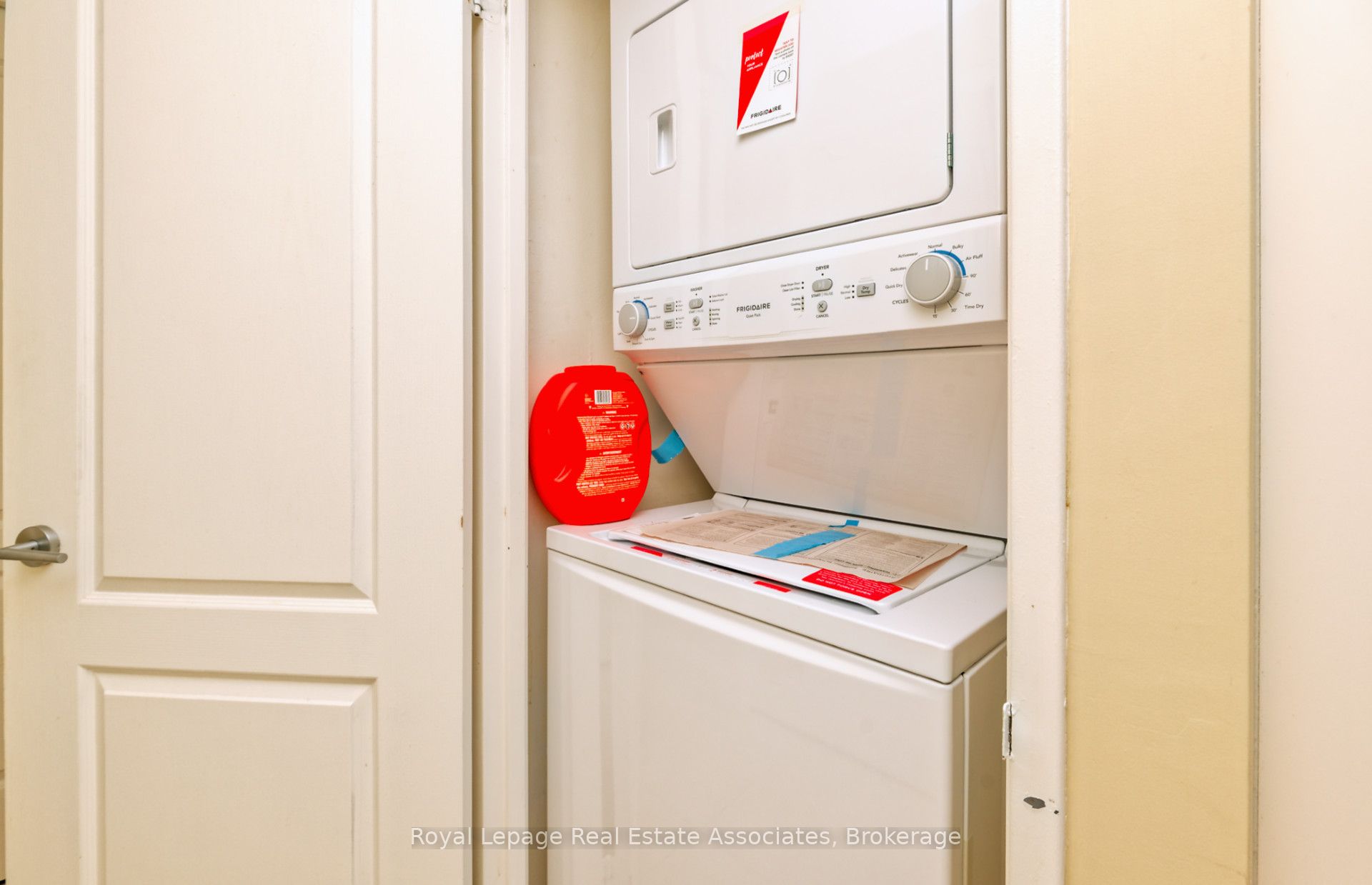 MLS #W12403059 image #15