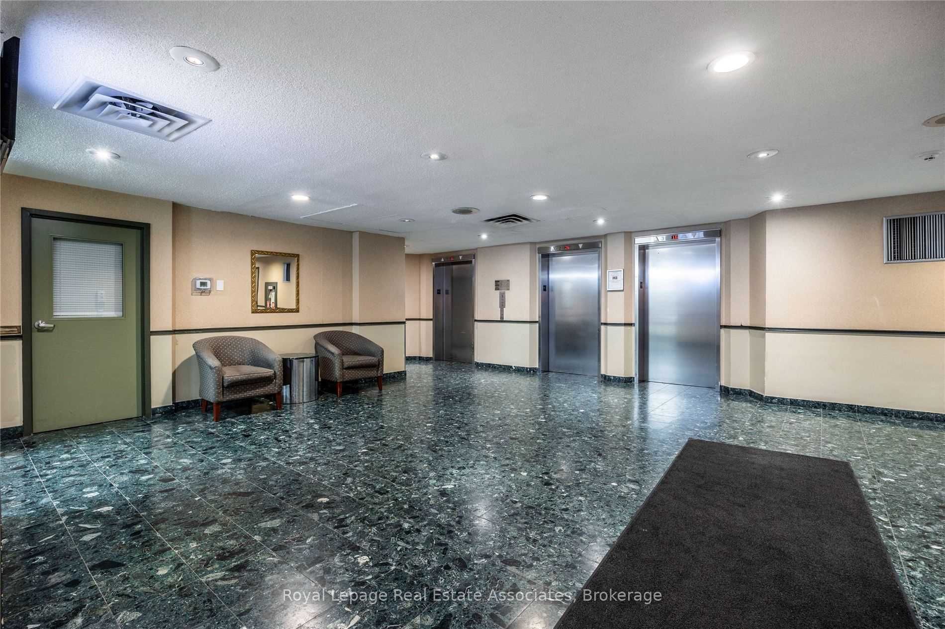 MLS #W12403059 image #26