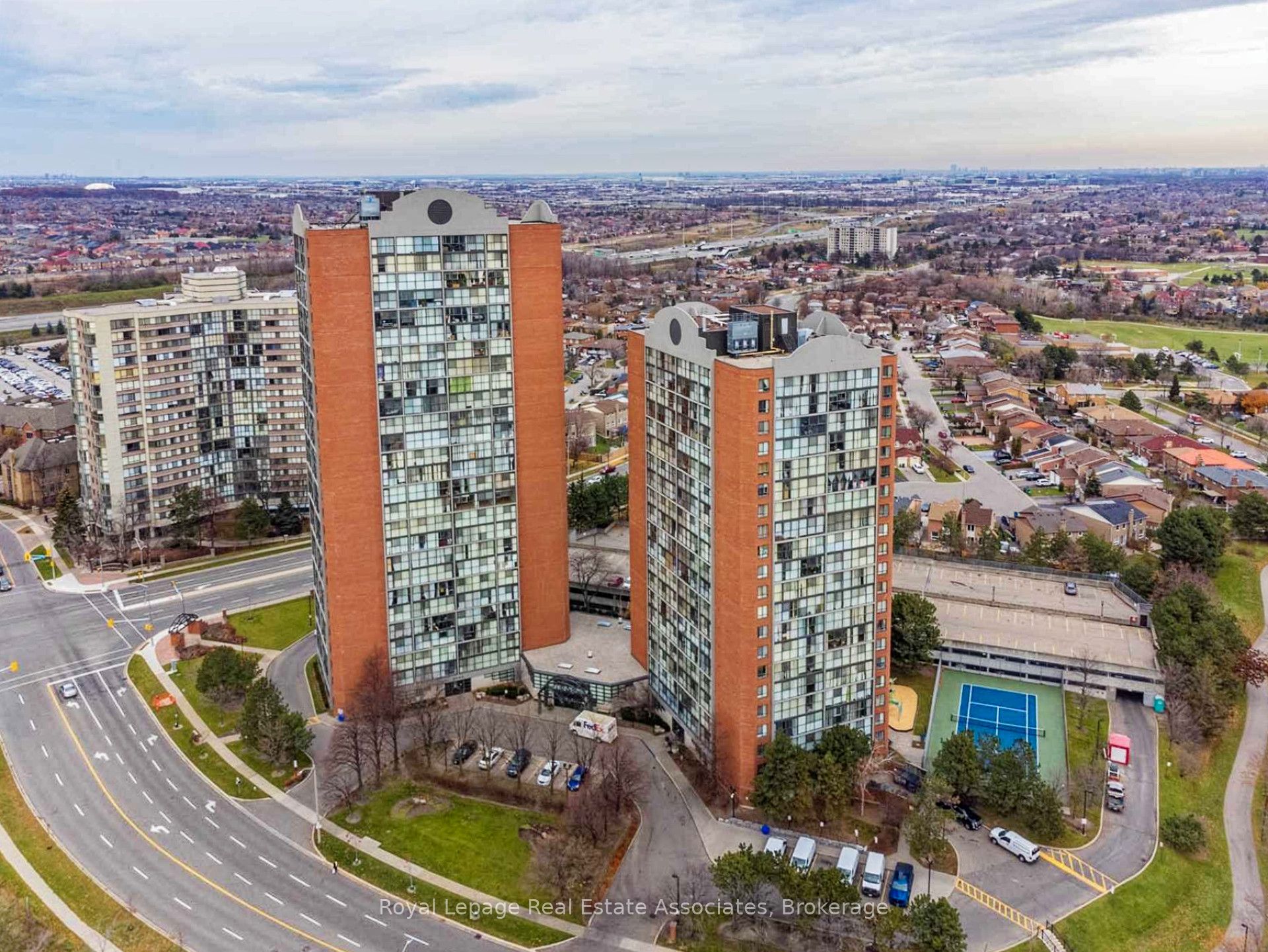 MLS #W12403059 image #35