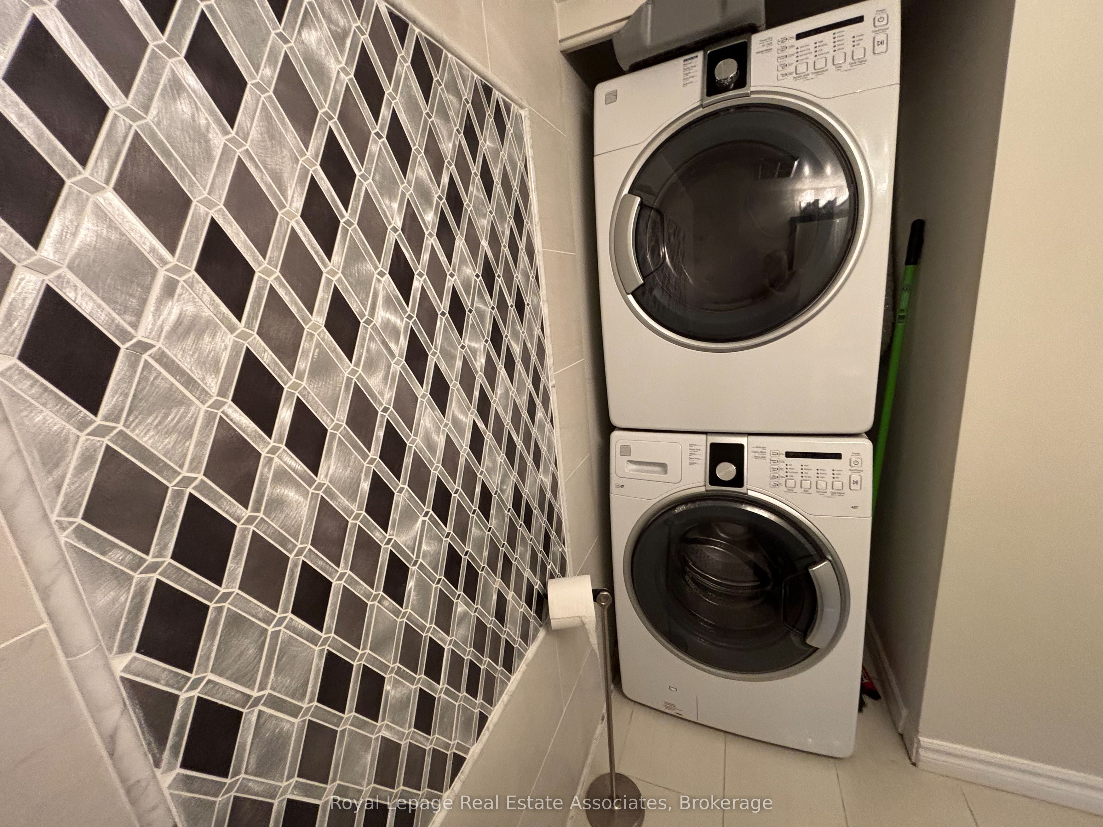 MLS #W12403574 image #13