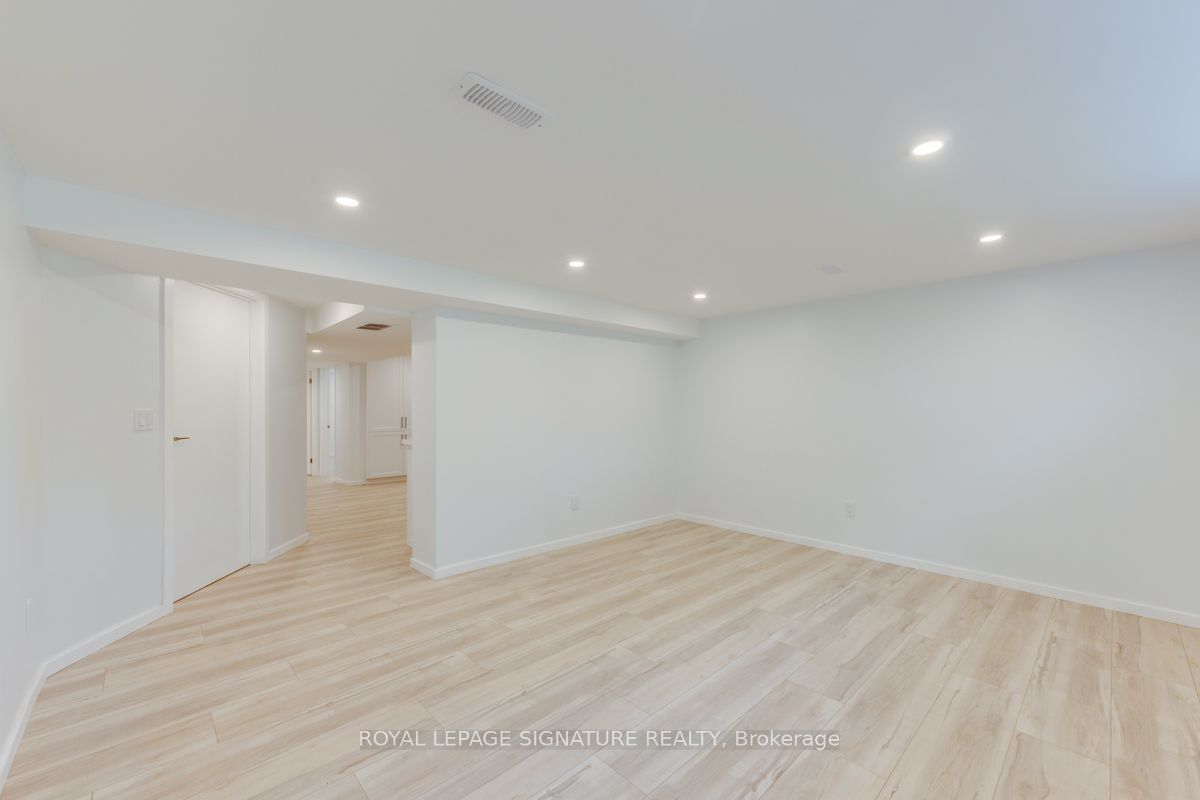 MLS #W12404036 image #10