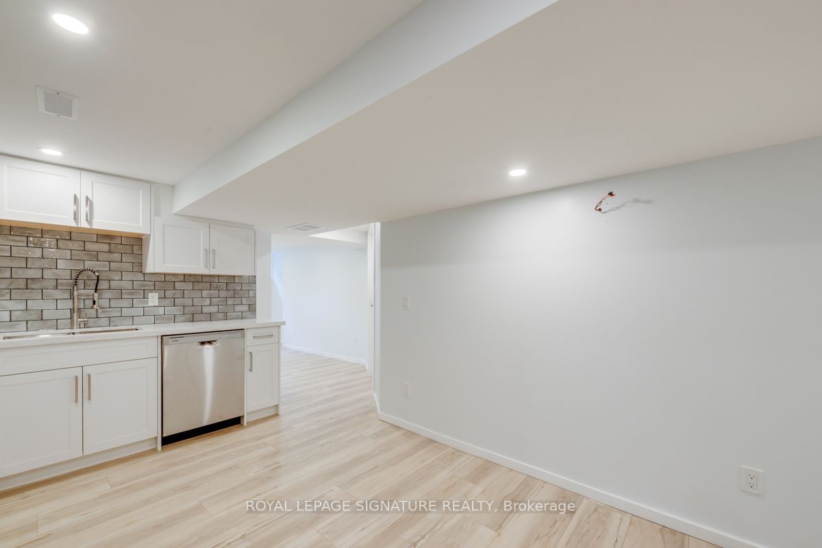 MLS #W12404036 image #14