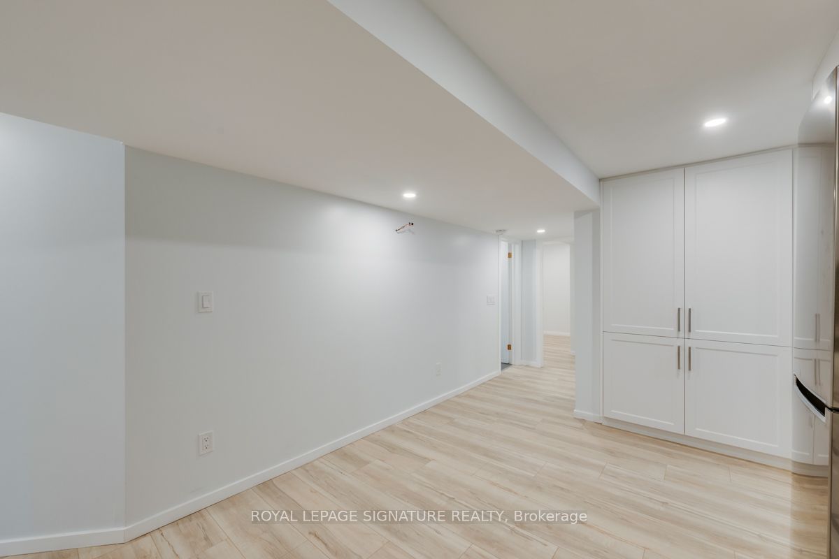 MLS #W12404036 image #16