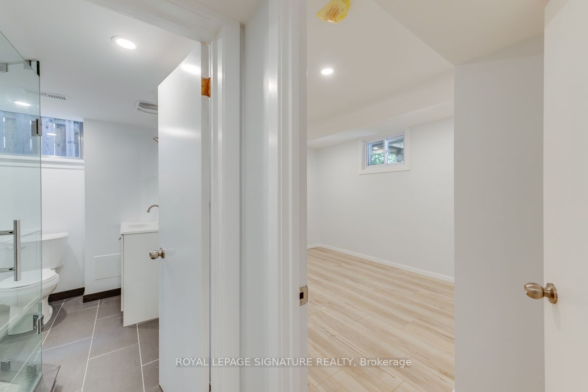 MLS #W12404036 image #20