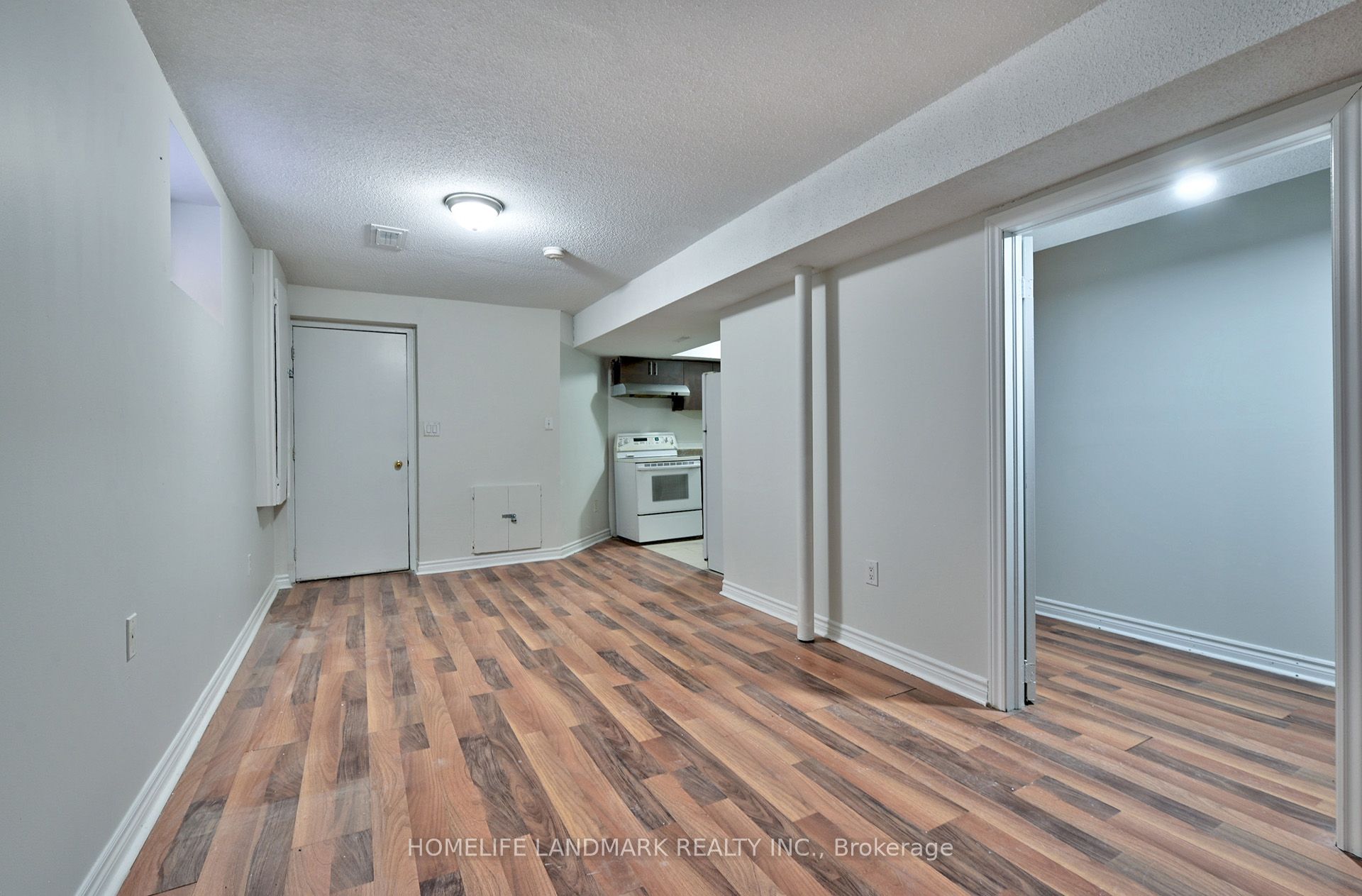 MLS #W12404179 image #3