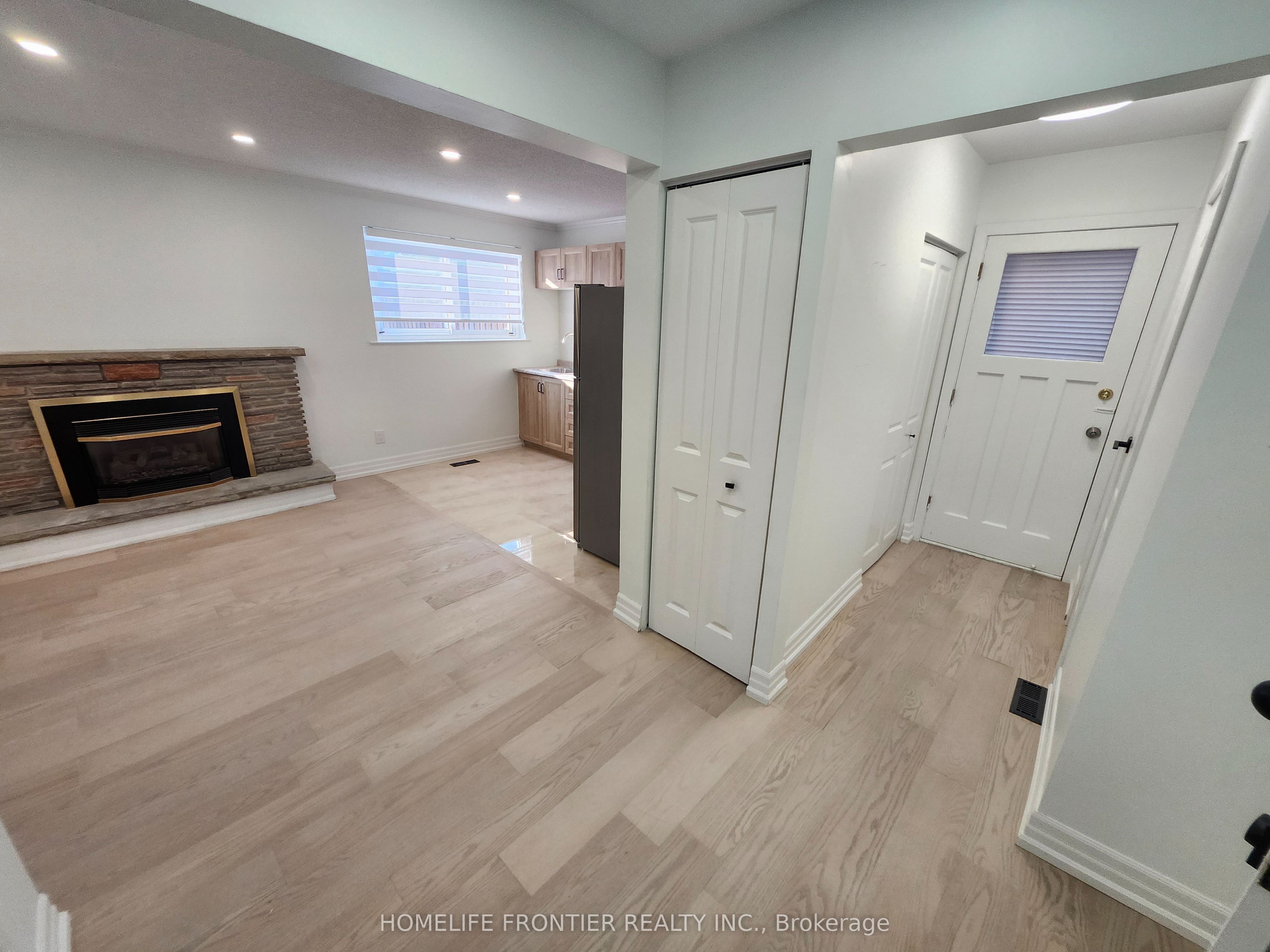 MLS #W12404298 image #16