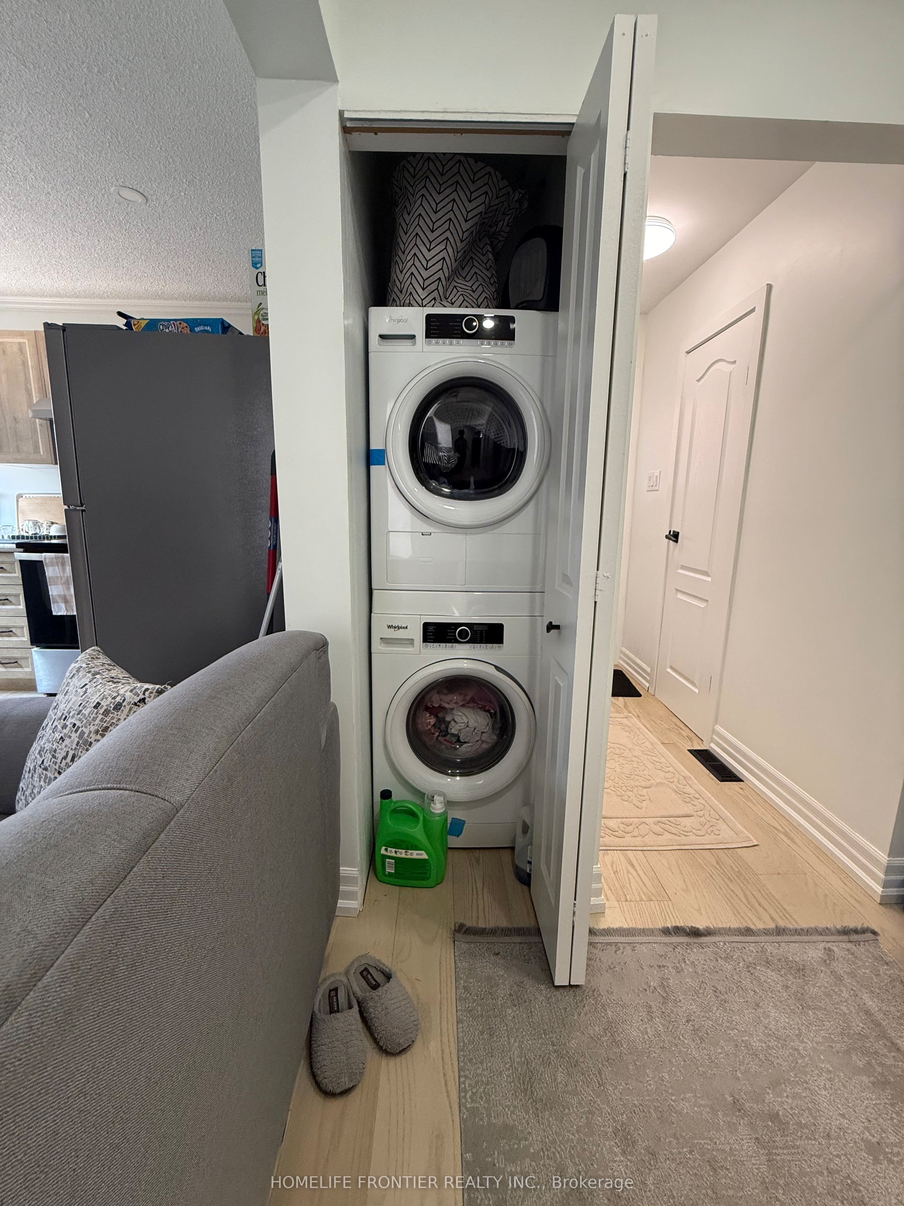 MLS #W12404298 image #2