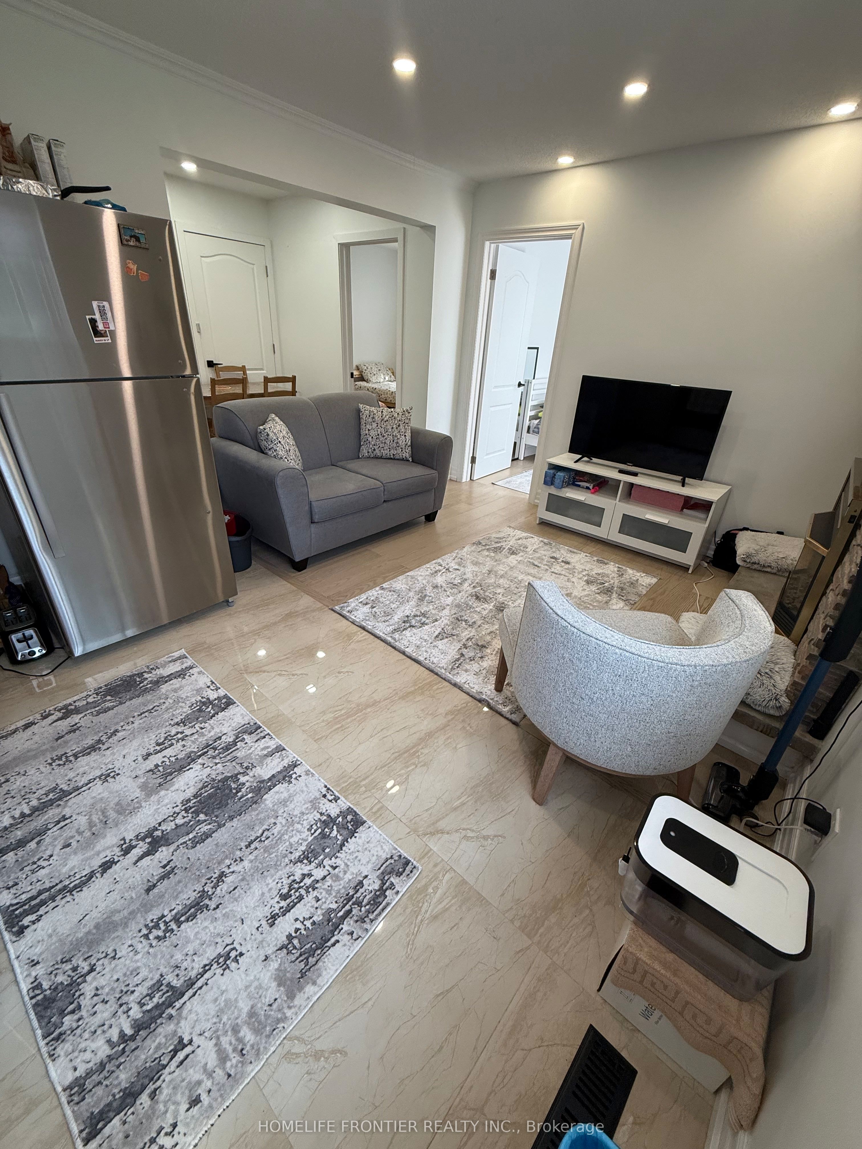 MLS #W12404298 image #8