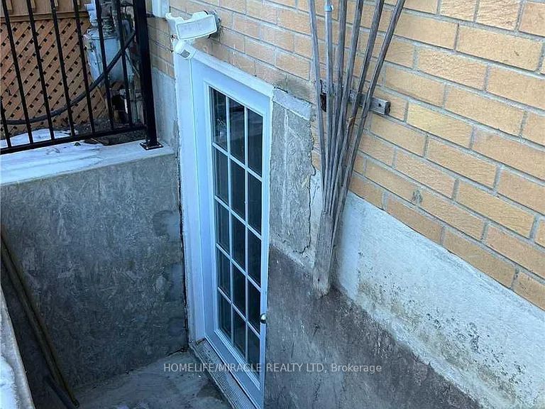 MLS #W12404382 image #1