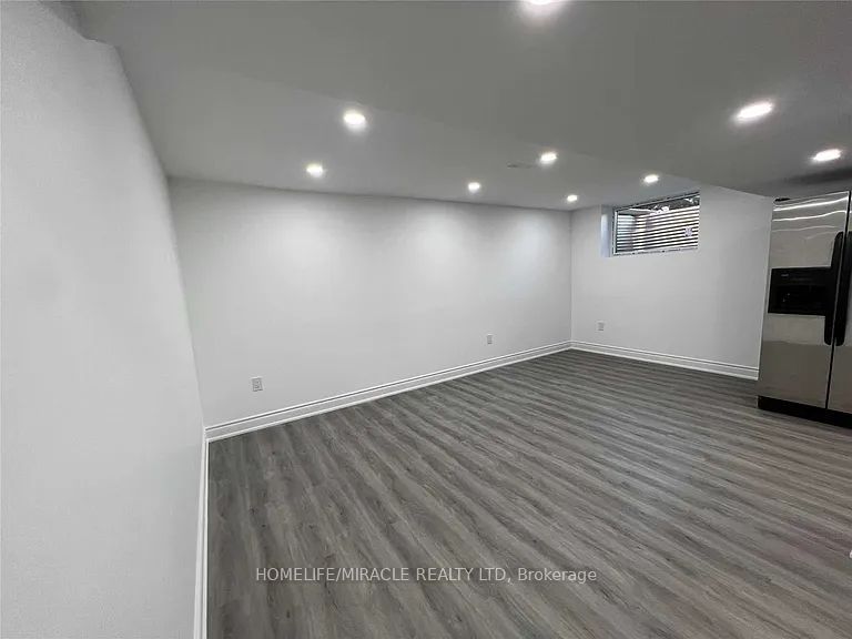 MLS #W12404382 image #5