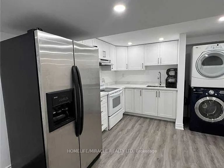 MLS #W12404382 image #8