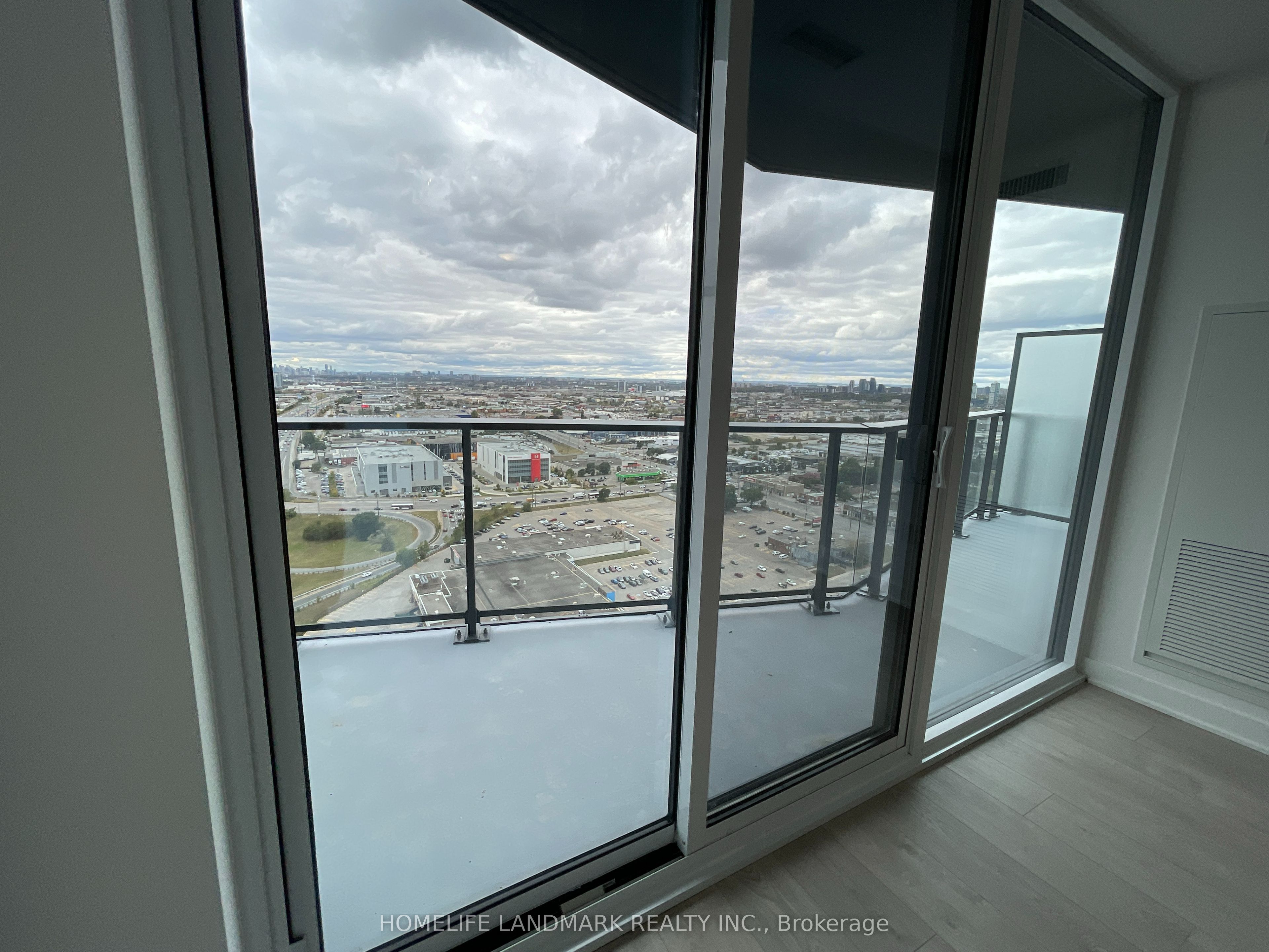 MLS #W12404399 image #12