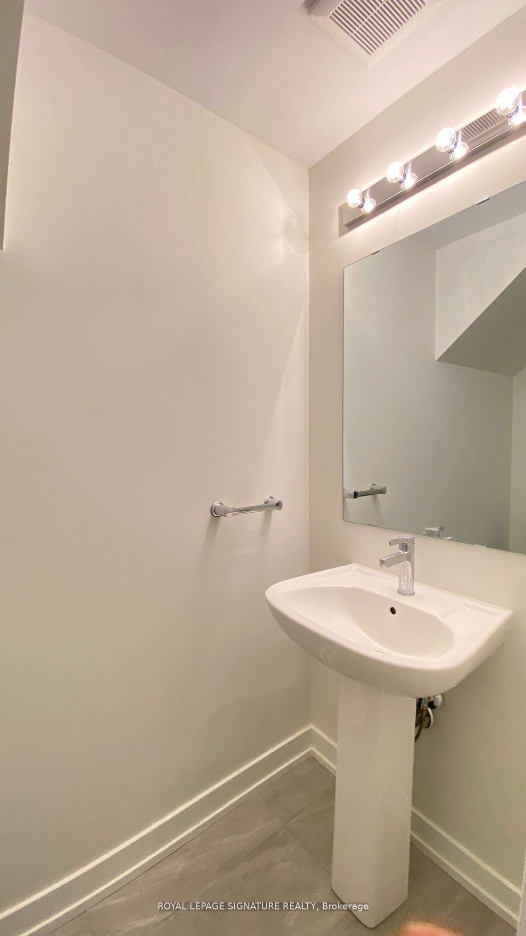 MLS #W12404412 image #7