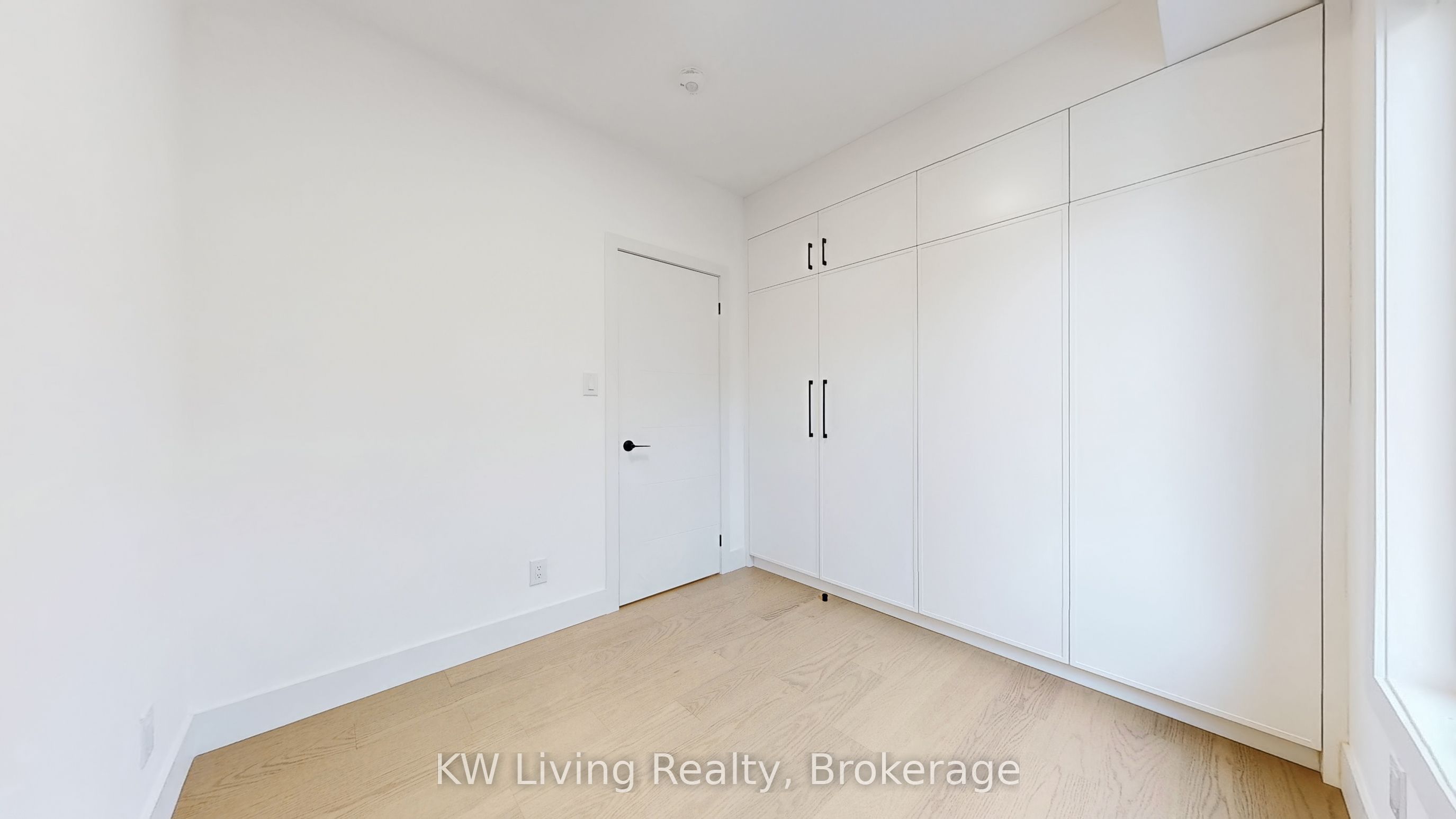 MLS #W12404414 image #11