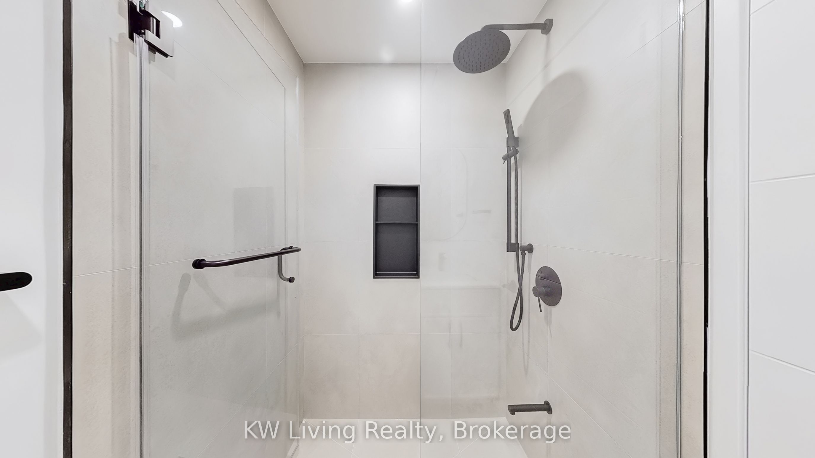 MLS #W12404414 image #8