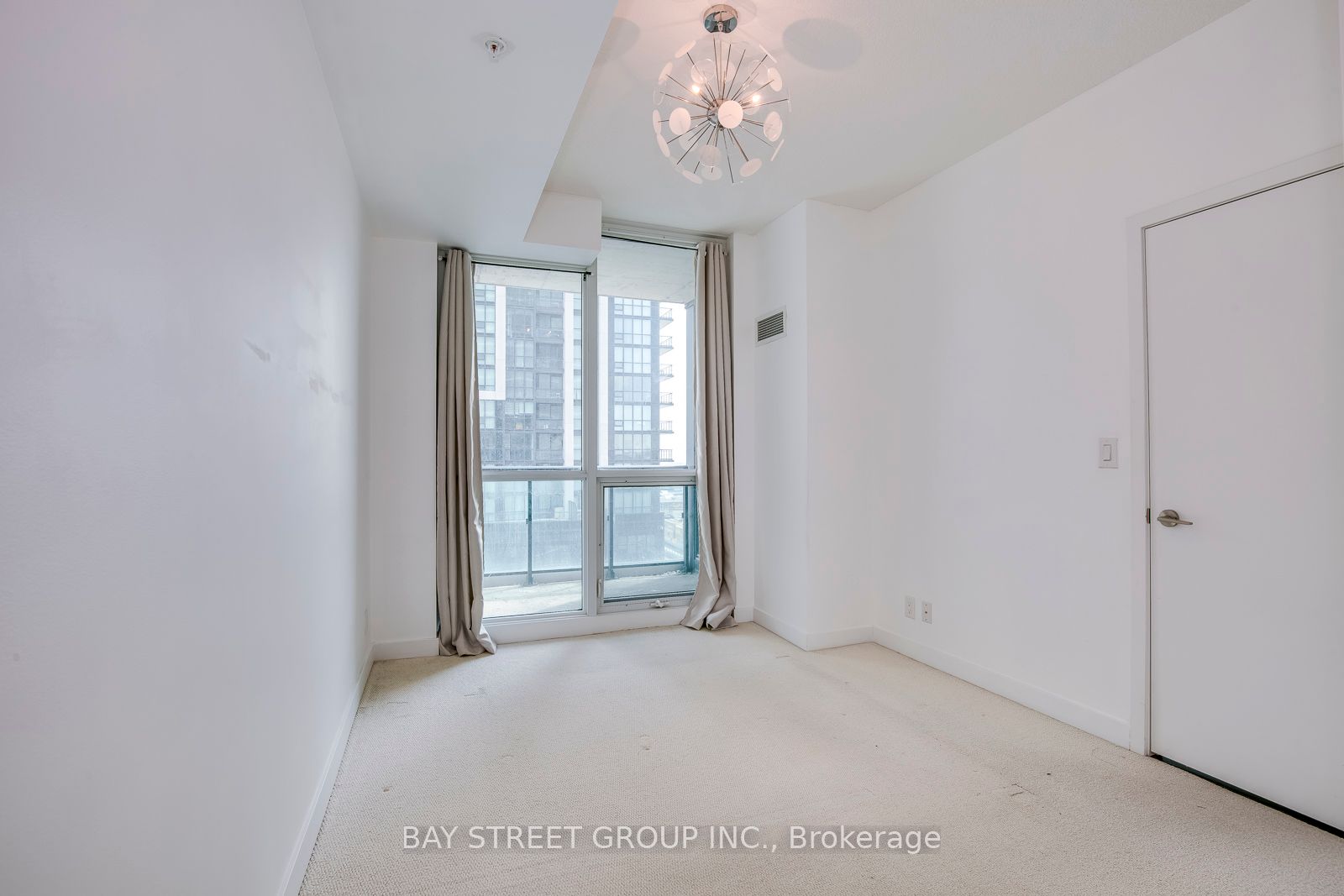 MLS #W12404454 image #10