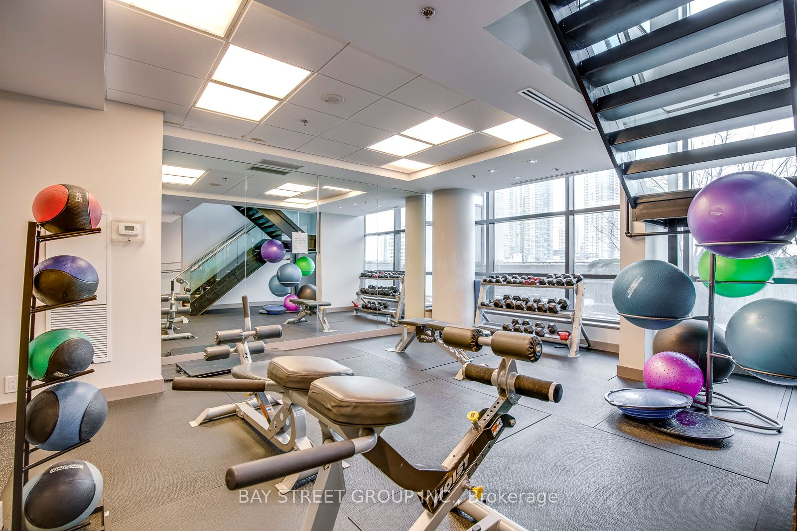 MLS #W12404454 image #20