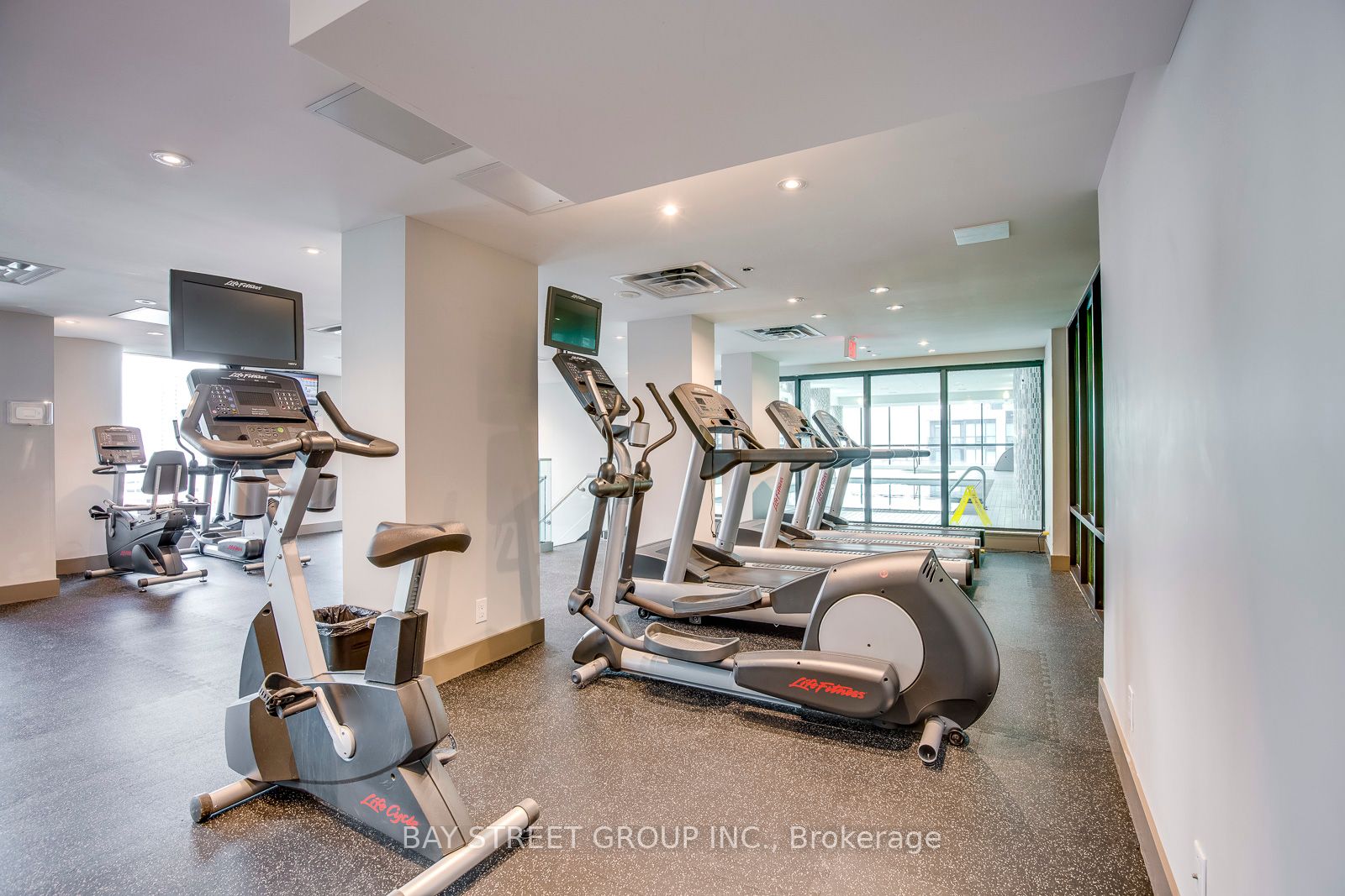 MLS #W12404454 image #22