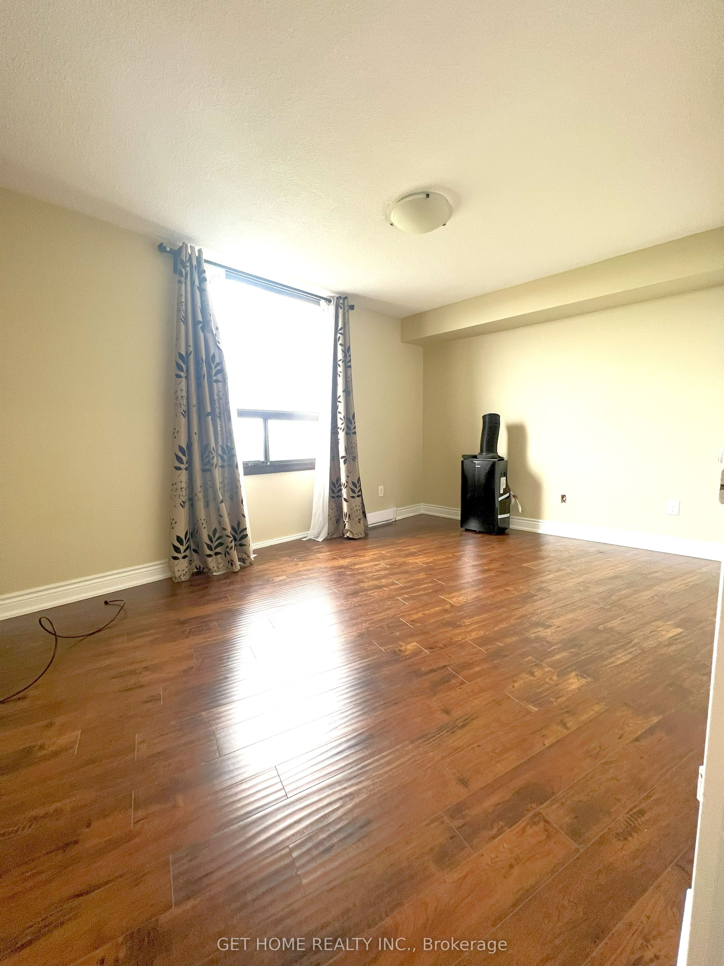 MLS #W12404555 image #11