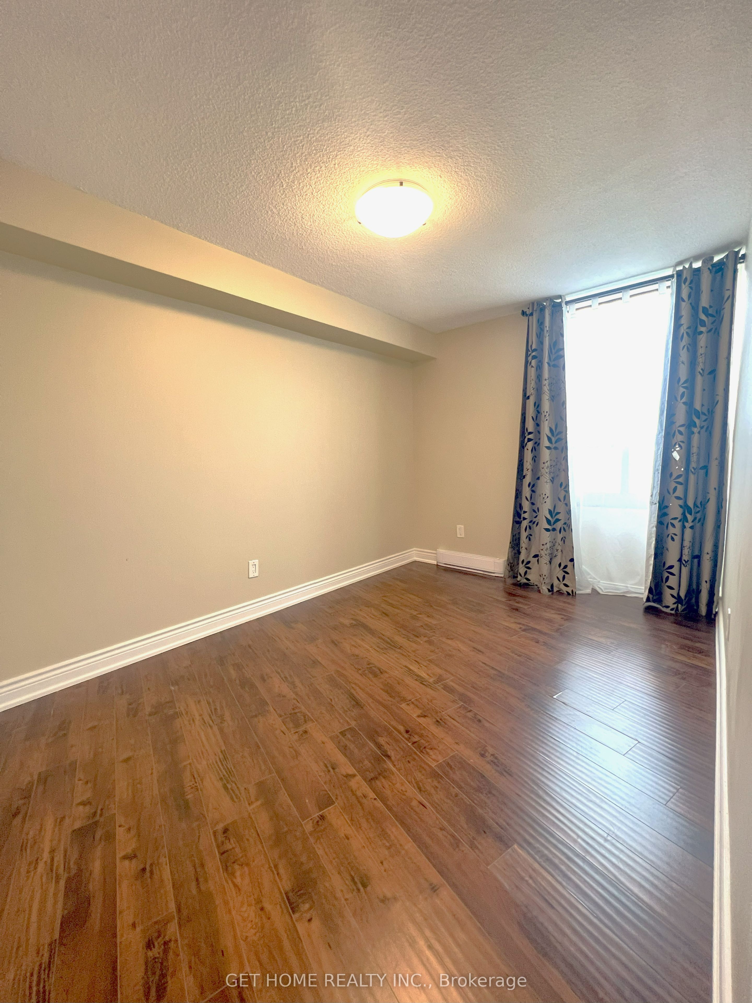 MLS #W12404555 image #13