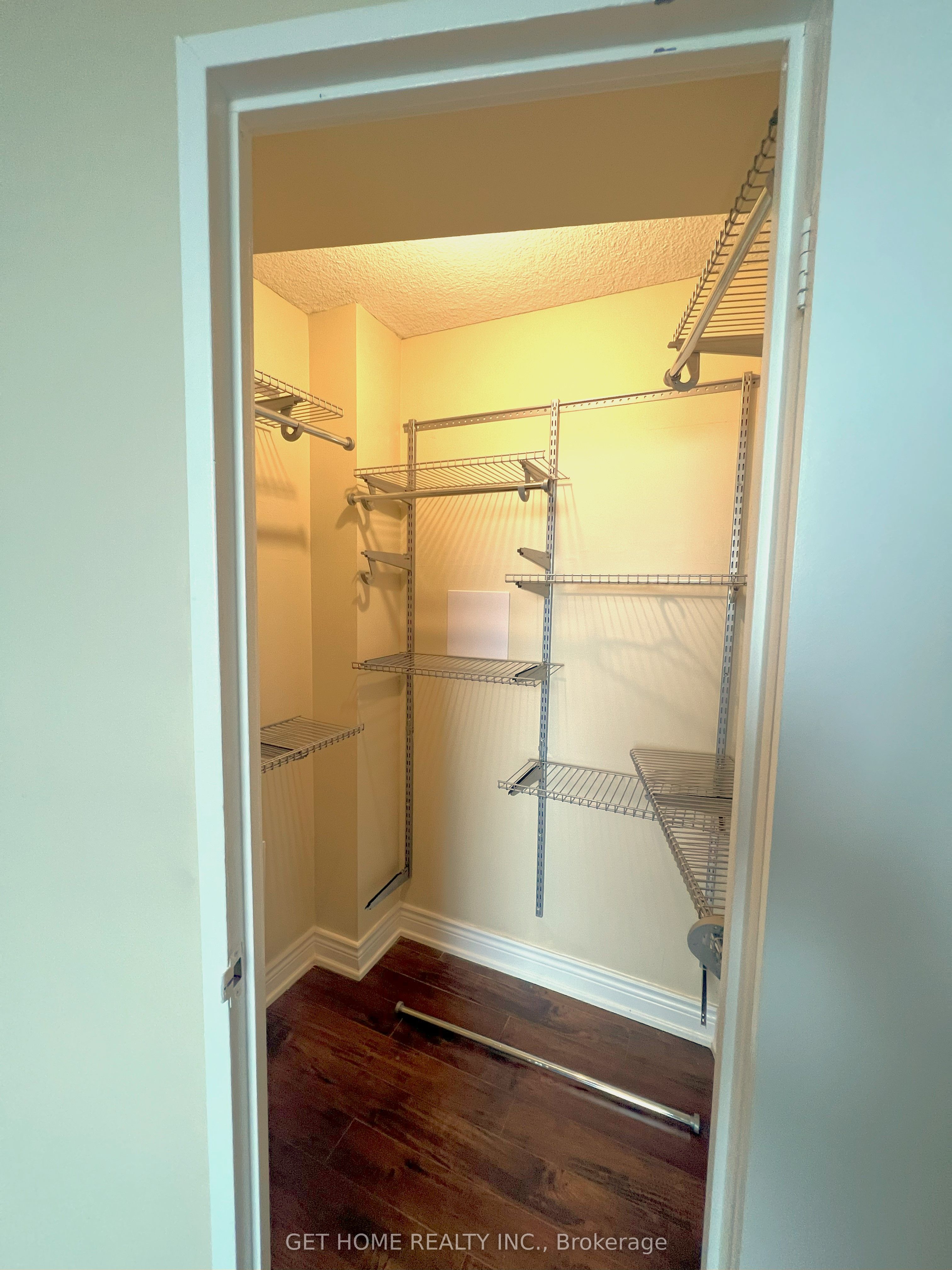 MLS #W12404555 image #15