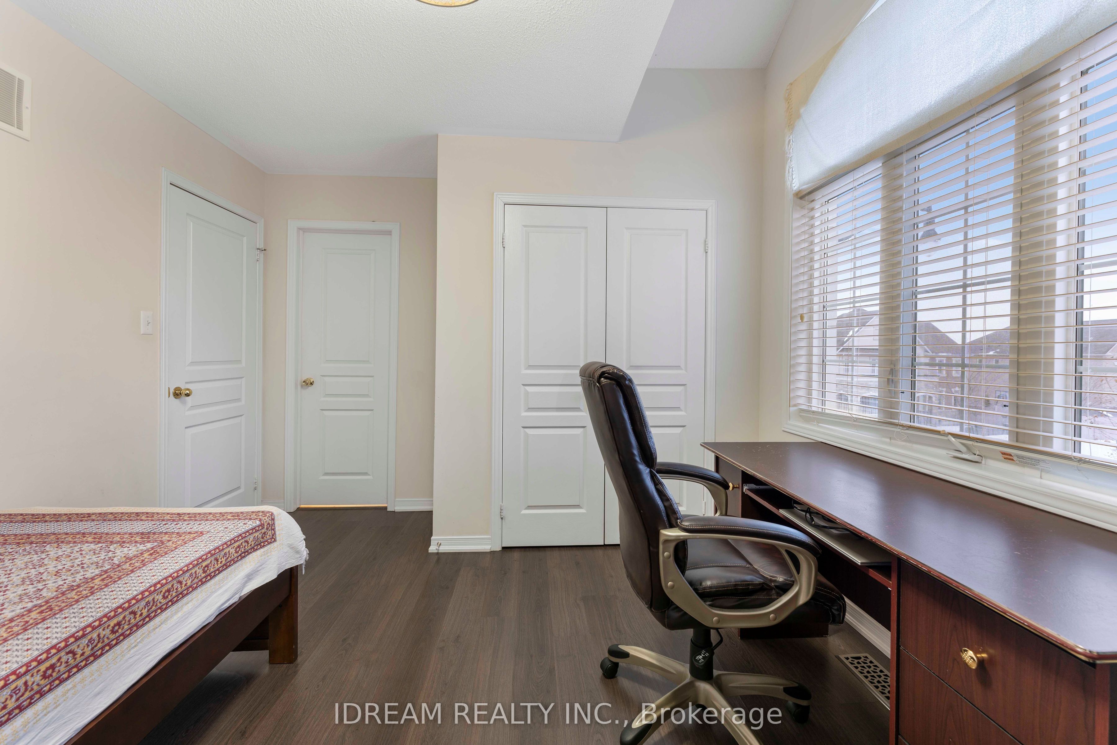 MLS #W12404787 image #13