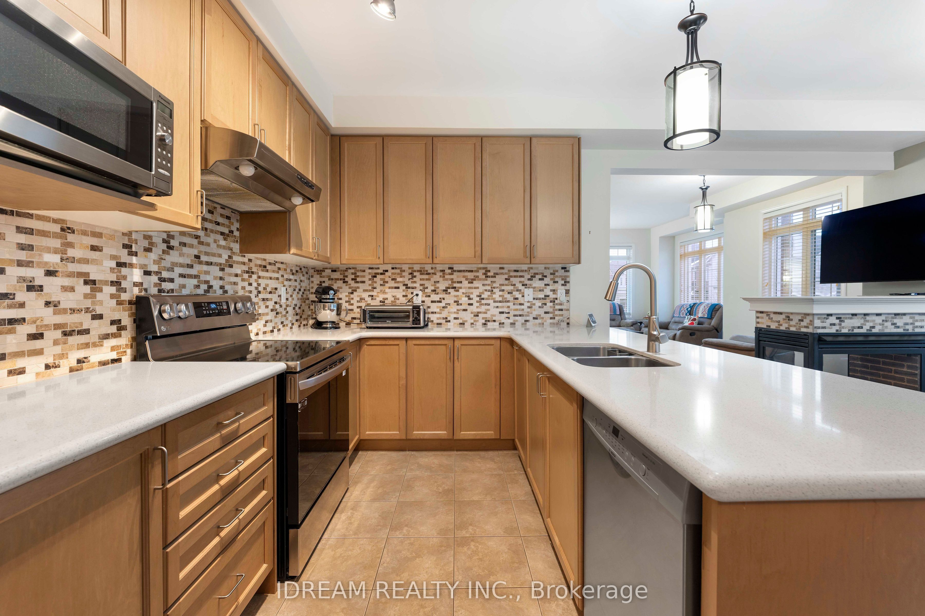 MLS #W12404787 image #8