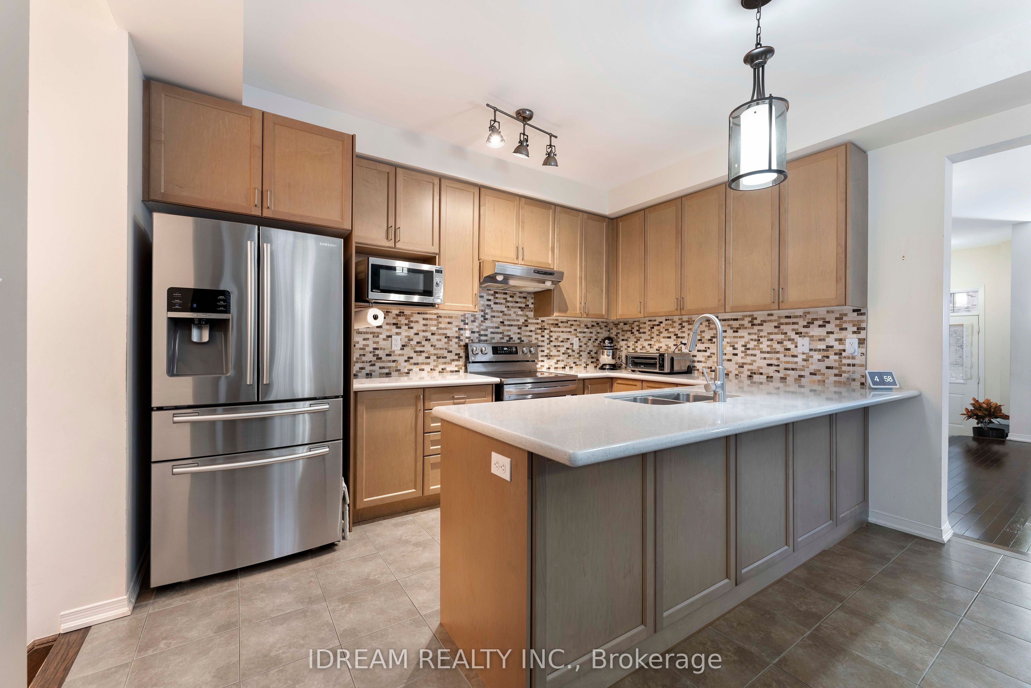 MLS #W12404787 image #9