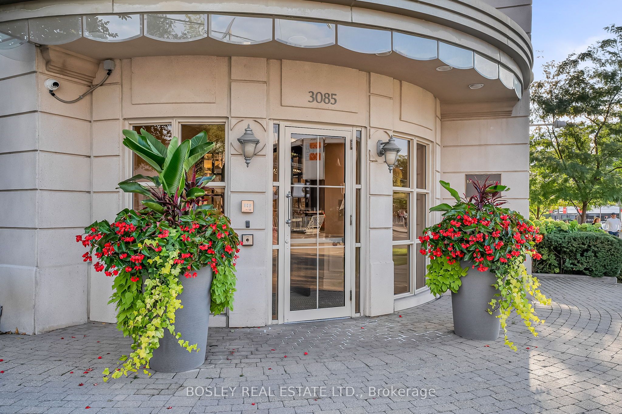 MLS #W12404832 image #1