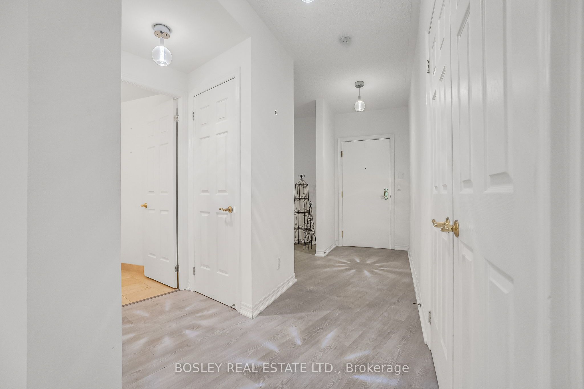 MLS #W12404832 image #11