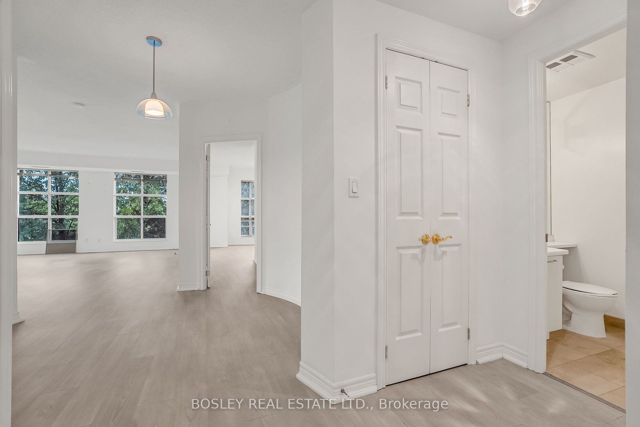 MLS #W12404832 image #12